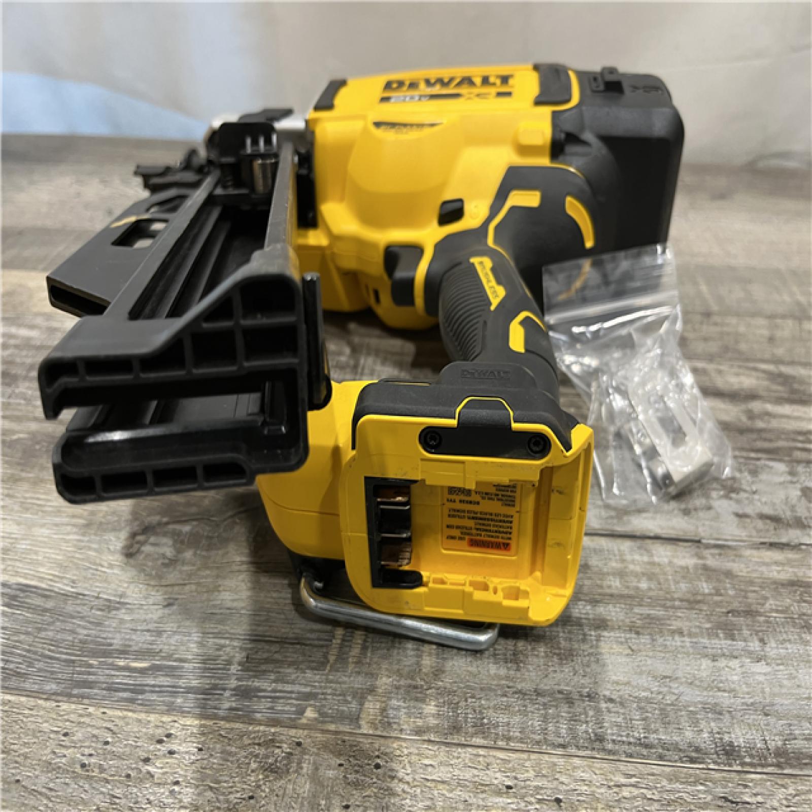 AS-IS DEWALT 20-Volt 21° Cordless Framing Nailer (Tool-Only)