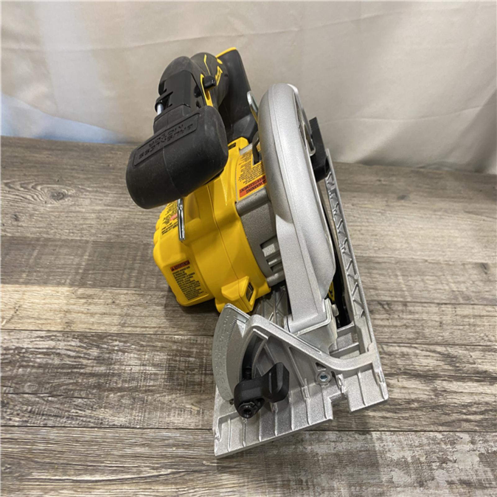 AS-IS DEWALT 20V MAX Cordless Brushless 6-1/2 in. Sidewinder Style Circular Saw (Tool Only)