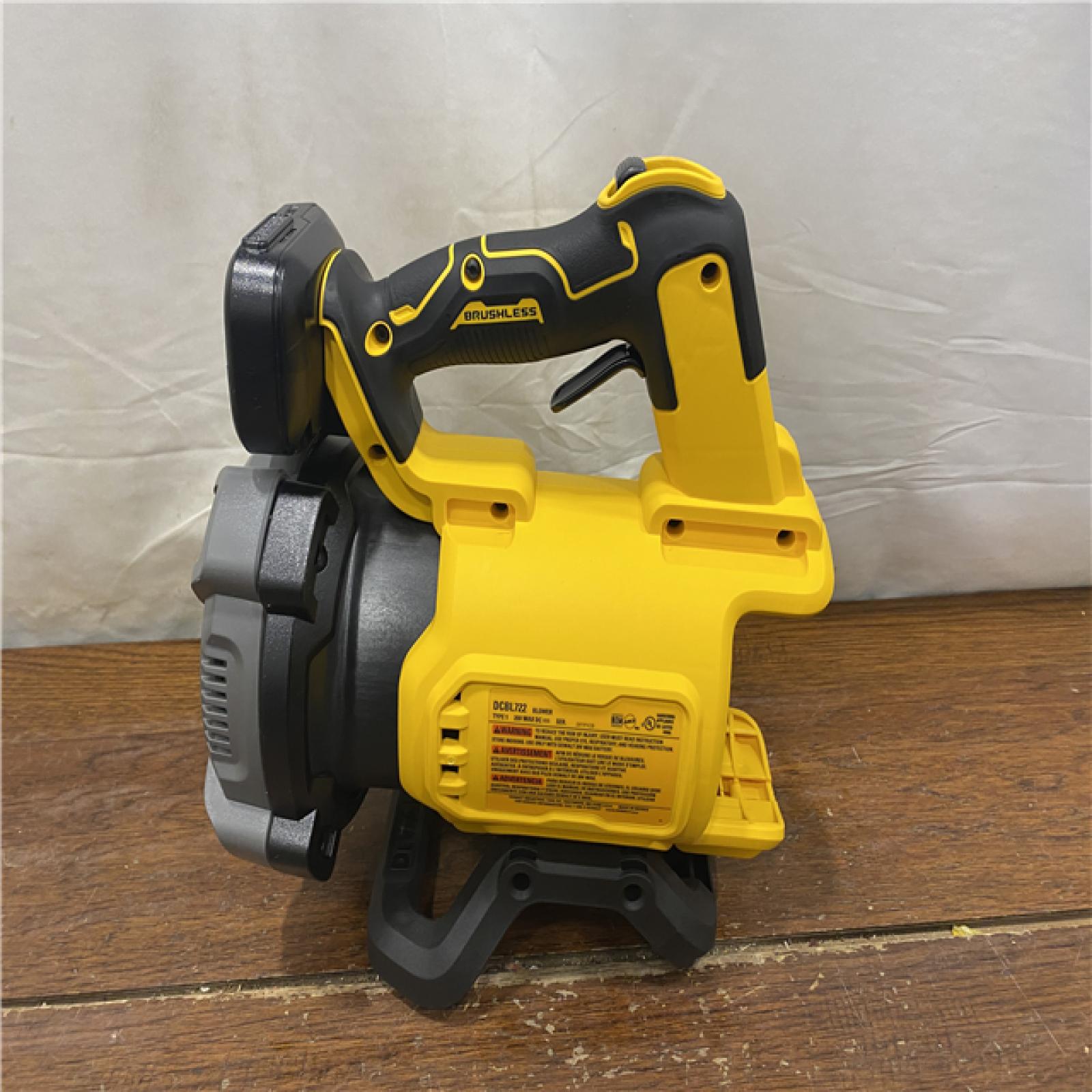 AAS-IS DEWALT 20V MAX 125 MPH 450 CFM Brushless Cordless Battery Powered Blower (Tool Only)