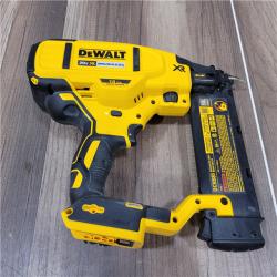 AS-IS  DEWALT 20V MAX XR 18 Gauge Brad Nailer Kit