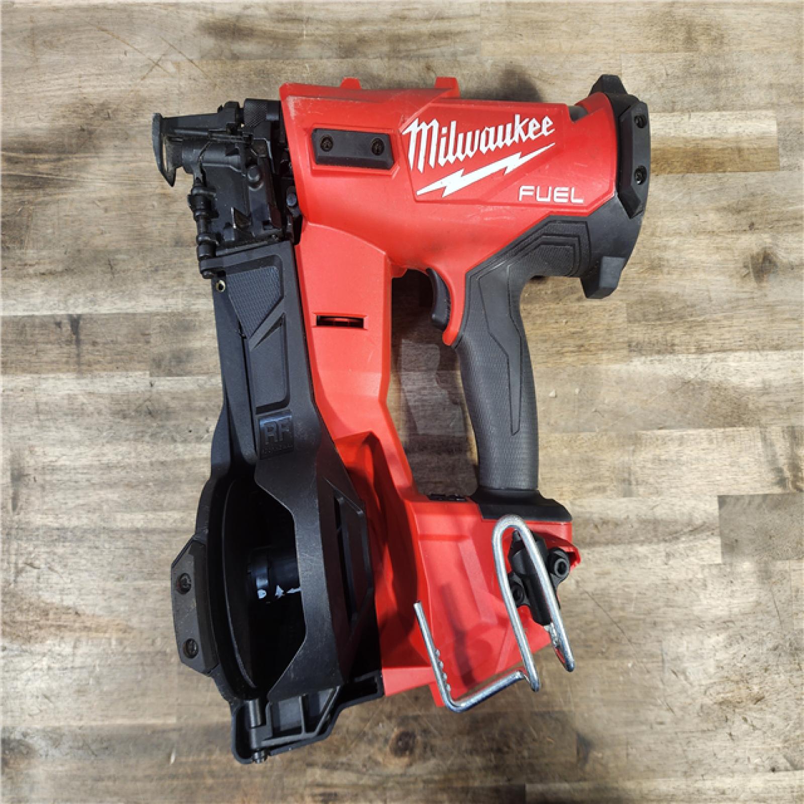 HOUSTON LOCATION - AS-IS Milwaukee M18 FUEL Coil Roofing Nailer (TOOL ONLY)