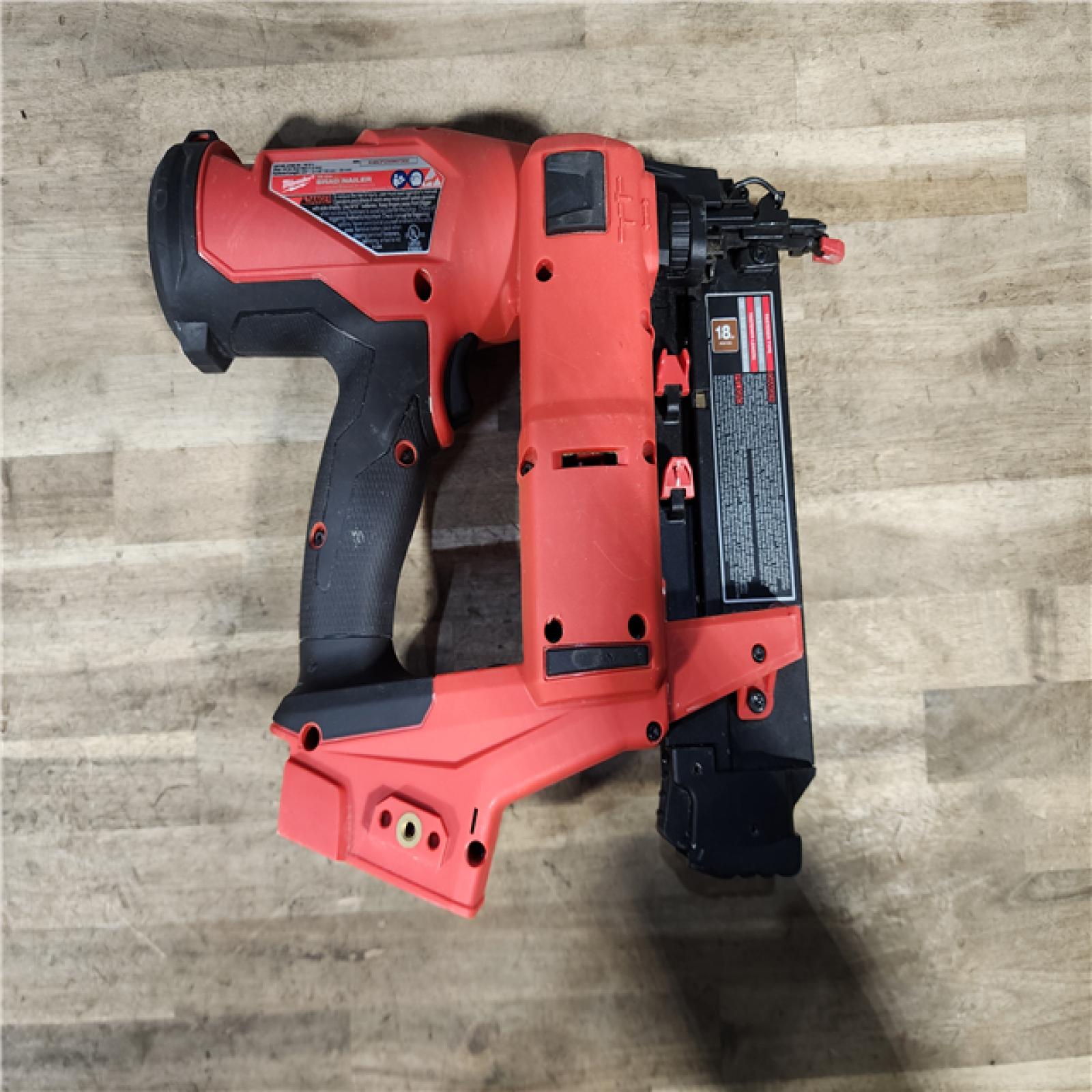 HOUSTON LOCATION - AS-IS Milwaukee M18 FUEL 18 Gauge Brad Nailer (TOOL ONLY)