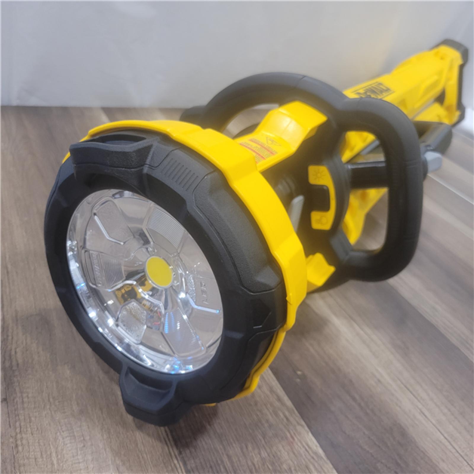 AS-IS DEWALT 20V MAX 3000 Lumens Tripod Jobsite Light (Tool-Only)