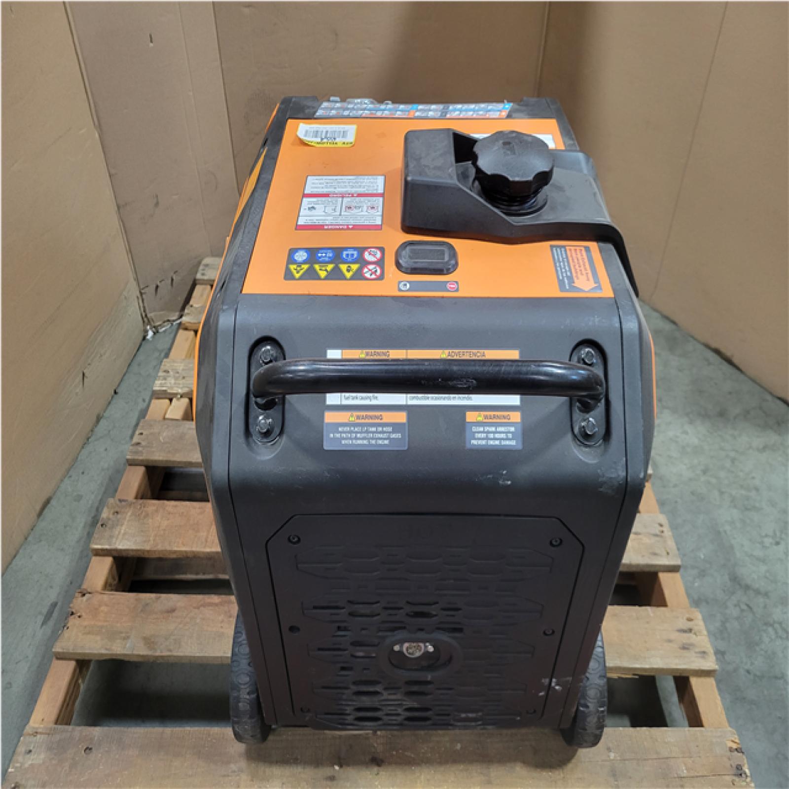 CALIFORNIA AS-IS GENERAC 3 800/3 000-WATT DUAL FUEL INVERTER GENERATOR  FULLY ENCLOSED CASE
