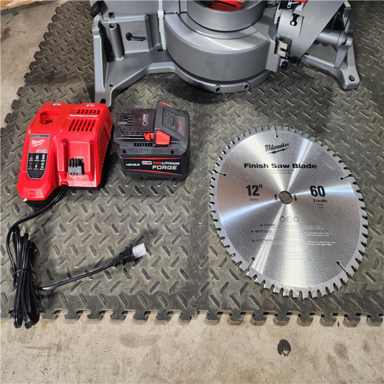 HOUSTON LOCATION - AS-IS Milwaukee M18 Fuel 12 in. Cordless Brushless Dual-Bevel Compound Miter Saw Kit (Battery & Charger)