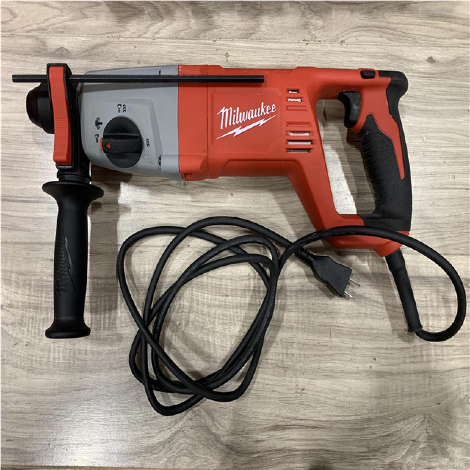 AS-IS Milwaukee 8 Amp Corded 1 in. SDS D-Handle Rotary Hammer