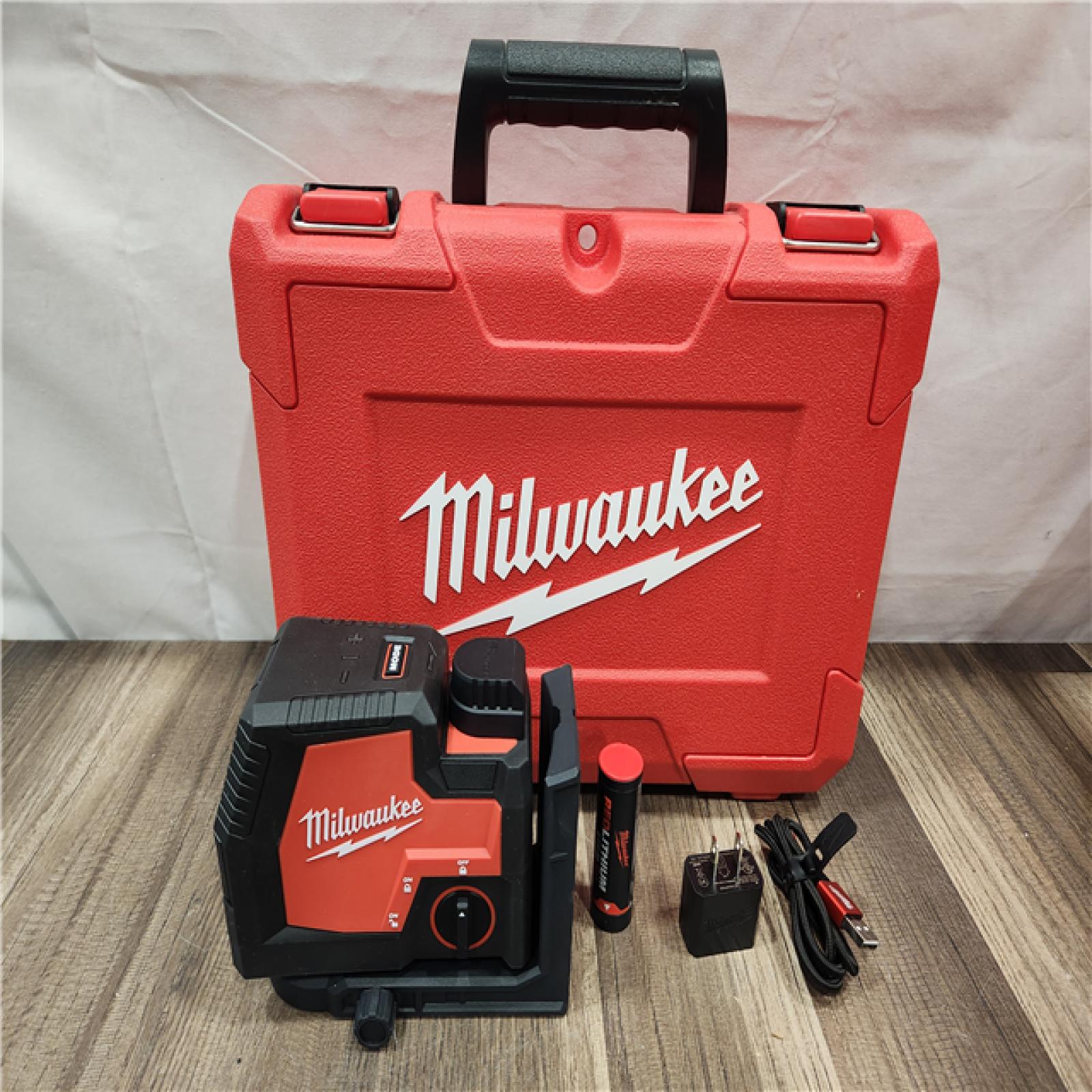 AS-IS- MILWAUKEE 100 Ft. REDLITHIUM Lithium-Ion USB Green Rechargeable Cross Line Laser Level with Charger
