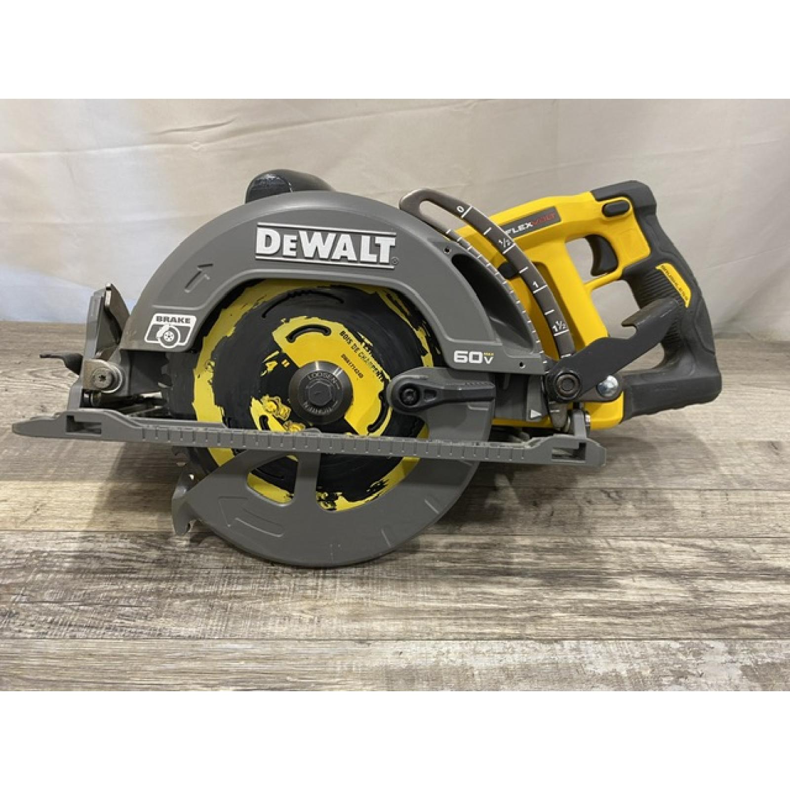 AS-IS DEWALT FLEXVOLT 60V MAX Cordless Brushless 7-1/4 in. Wormdrive Style Circular Saw (Tool Only)