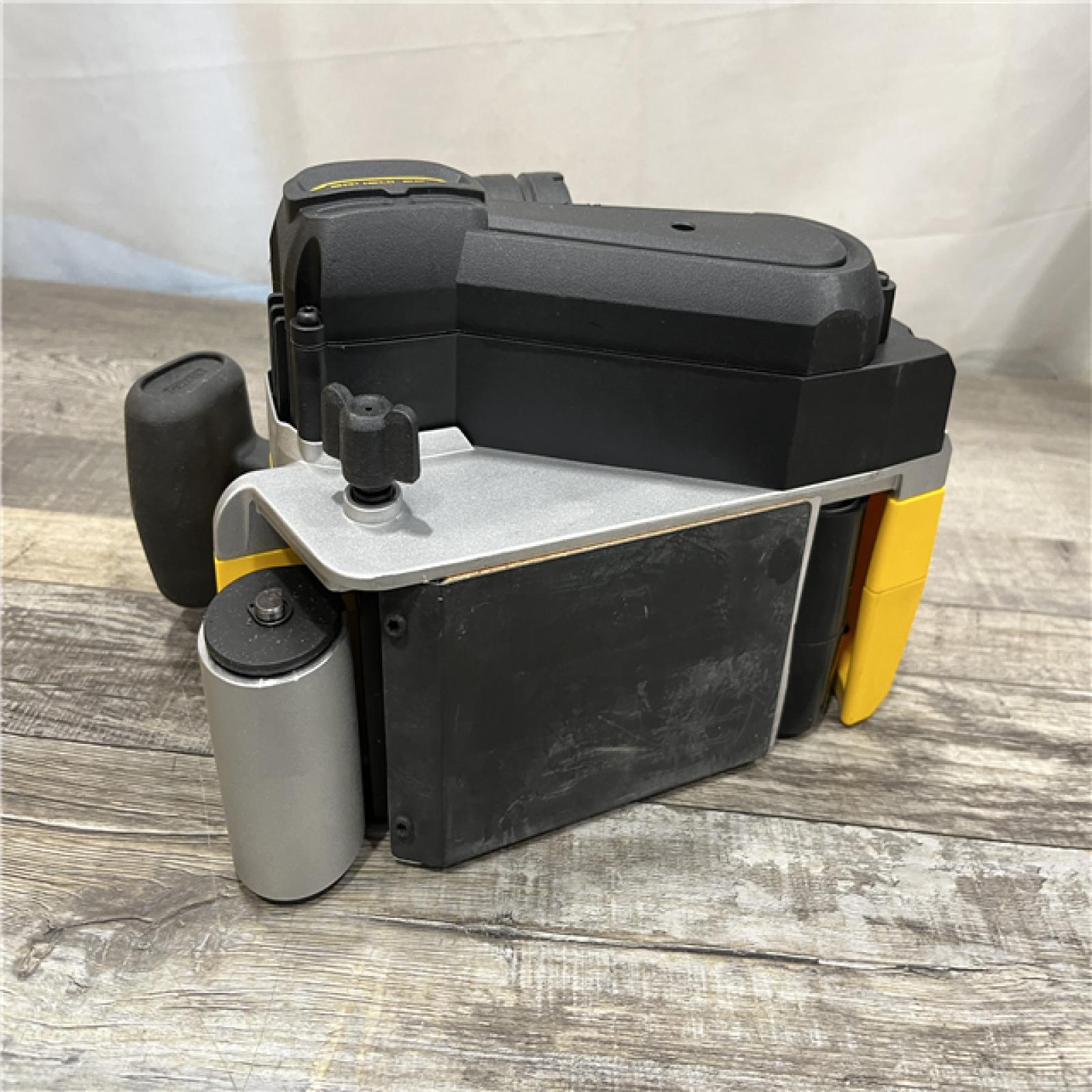 AS-IS DEWALT 20V MAX* XR Brushless Cordless Belt Sander (Tool-Only)