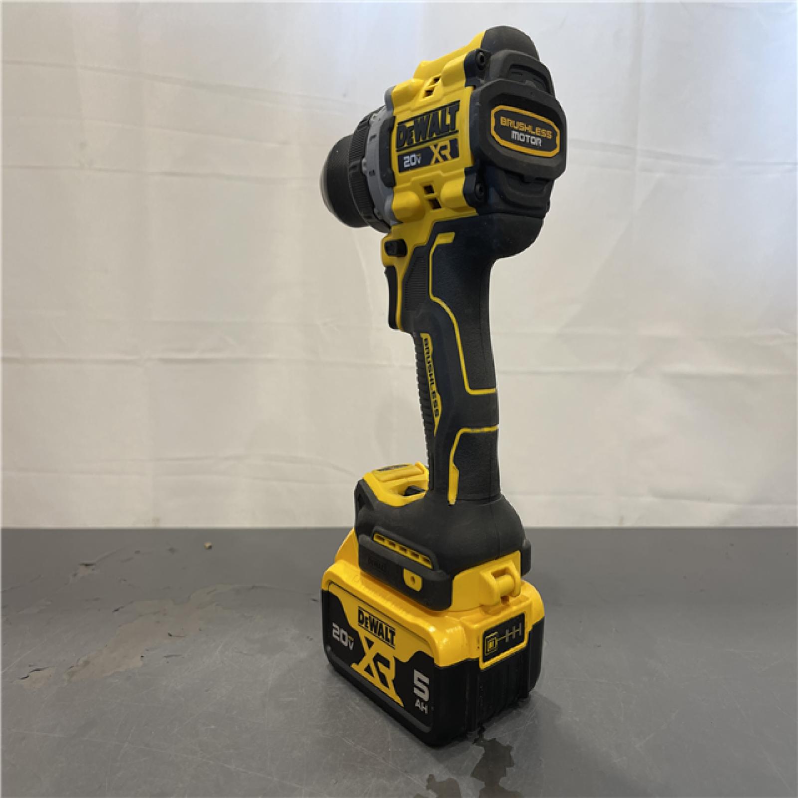 AS-IS - DEWALT 20V MAX XR Brushless Cordless 1/2 Drill/Driver Kit