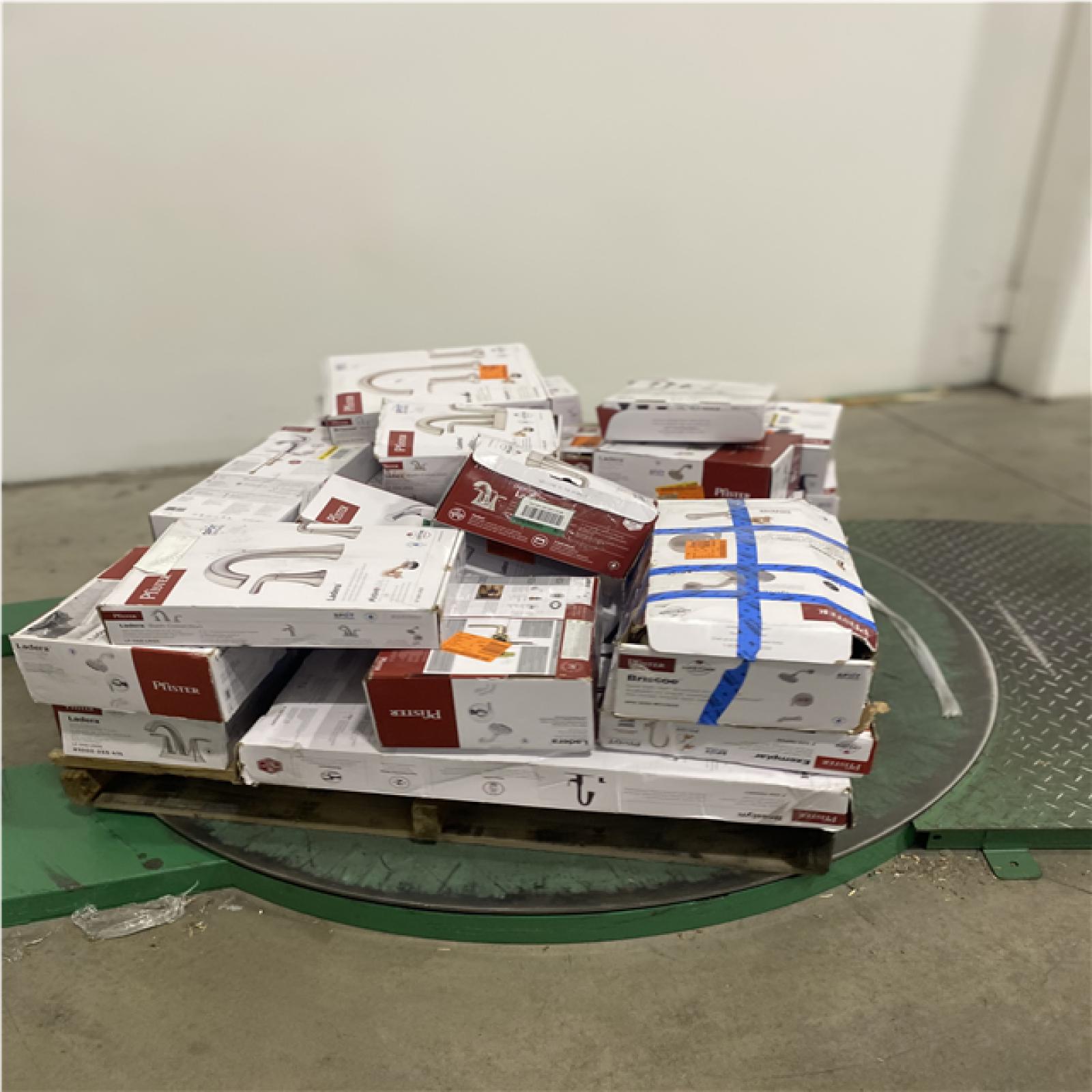 Dallas Location - As-Is Bath & Kitchen Faucets Palllet