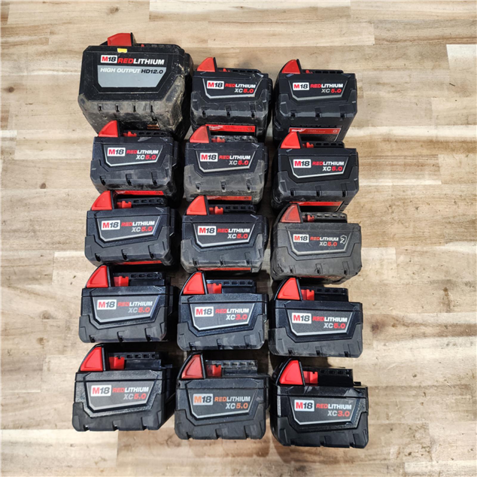 HOUSTON LOCATION - AS-IS MILWAUKEE BATTERY PACK QTY - 15