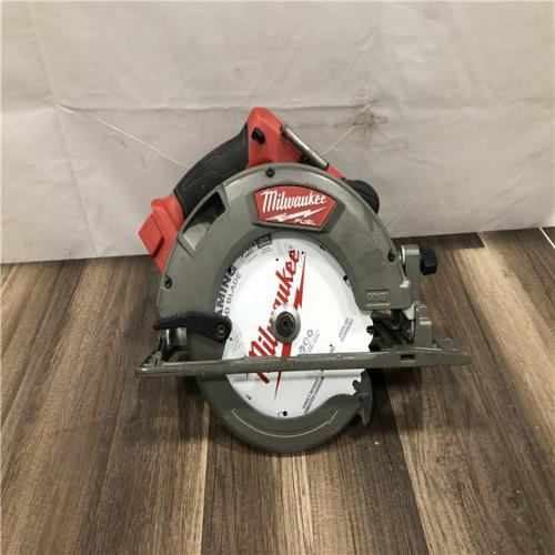 AS-IS Milwaukee FUEL 18-Volt Lithium-Ion Brushless Cordless 7-1/4 in. Circular Saw (Tool-Only)