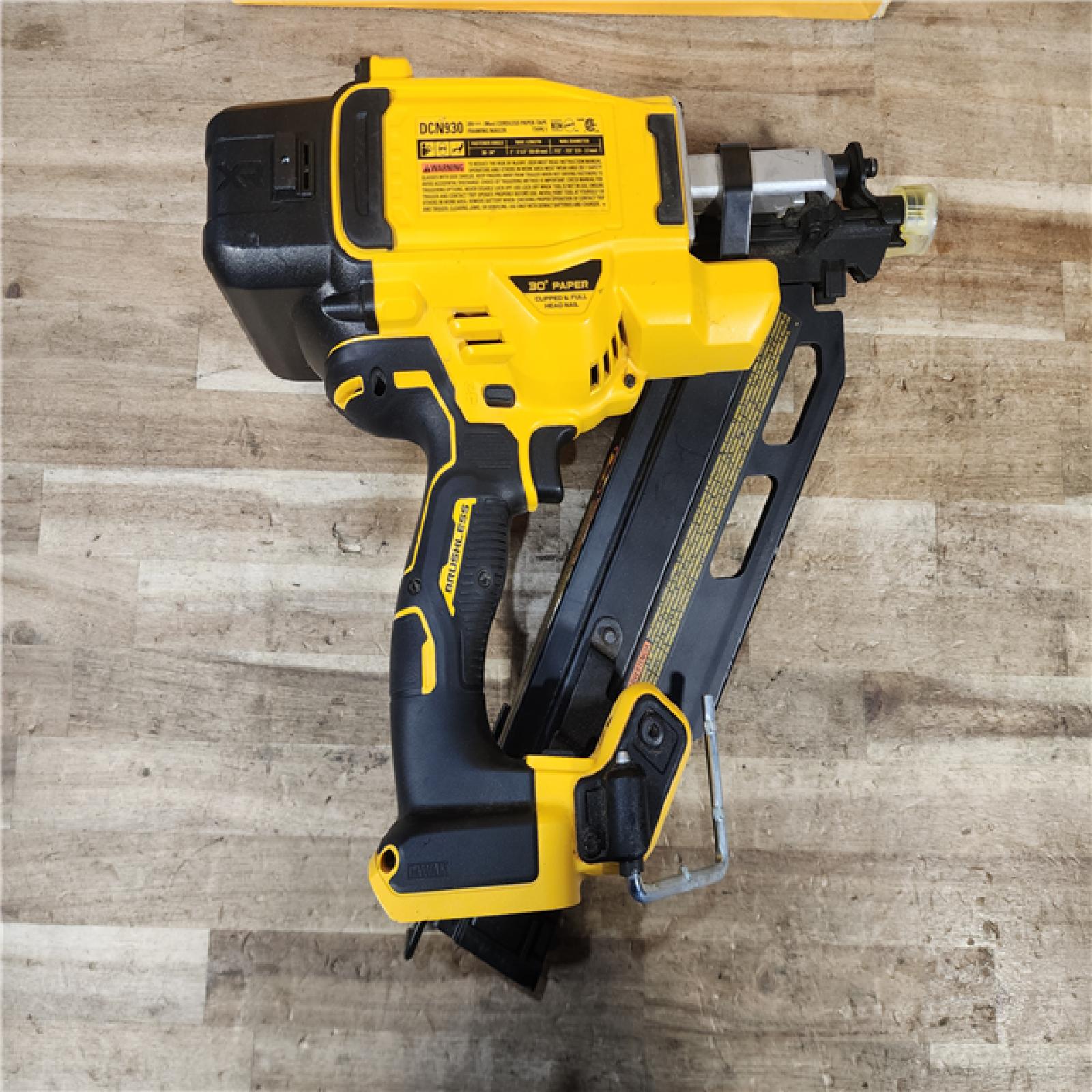 HOUSTON LOCATION - AS - IS DEWALT 20V 30 Degree Cordless Framing Nailer (Tool-Only)