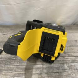AS-IS DEWALT 20V MAX Compact 12 Brushless Cordless Chainsaw Kit