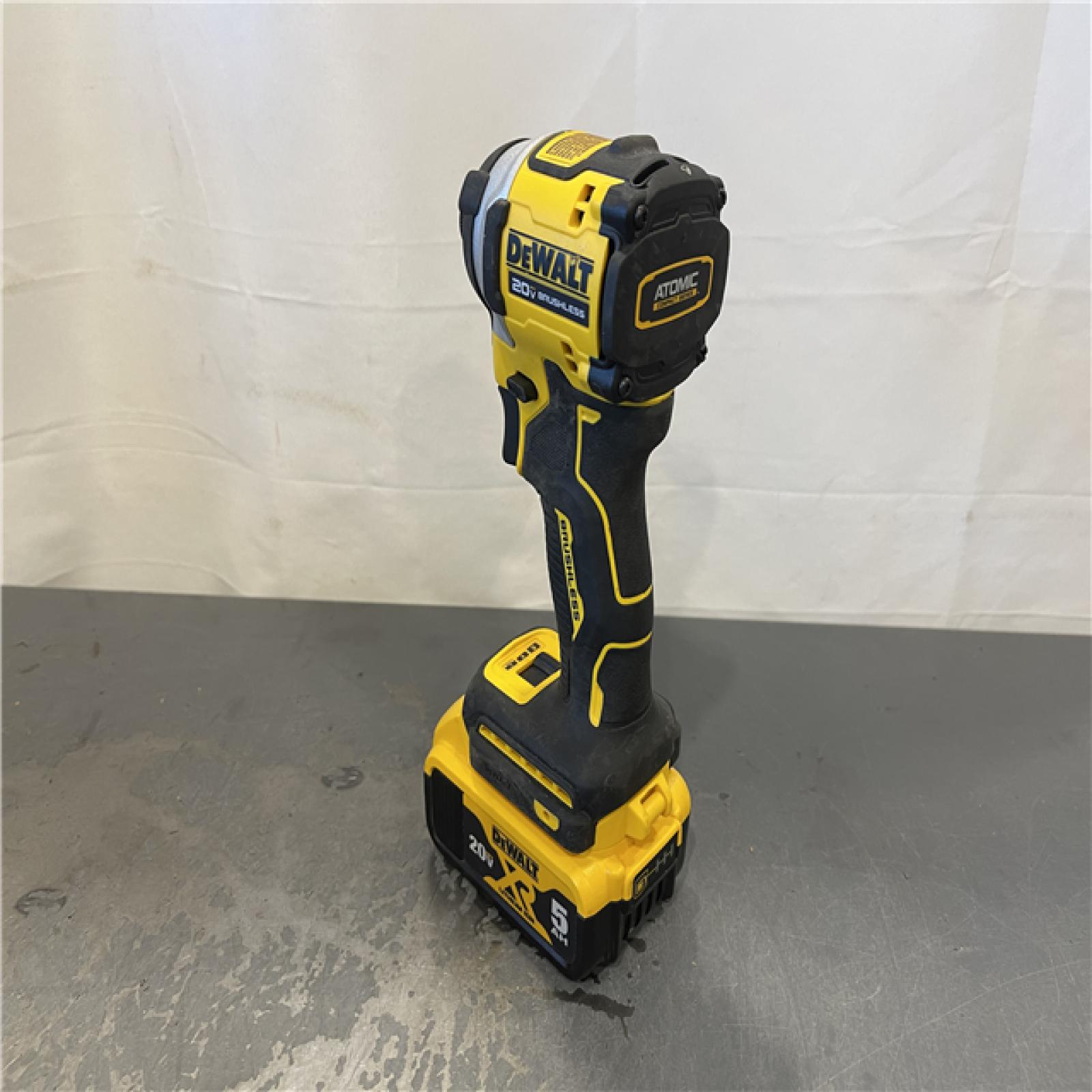 AS-IS - DeWalt ATOMIC 20V MAX Lithium-Ion Cordless 1/4 in. Brushless Impact Driver Kit