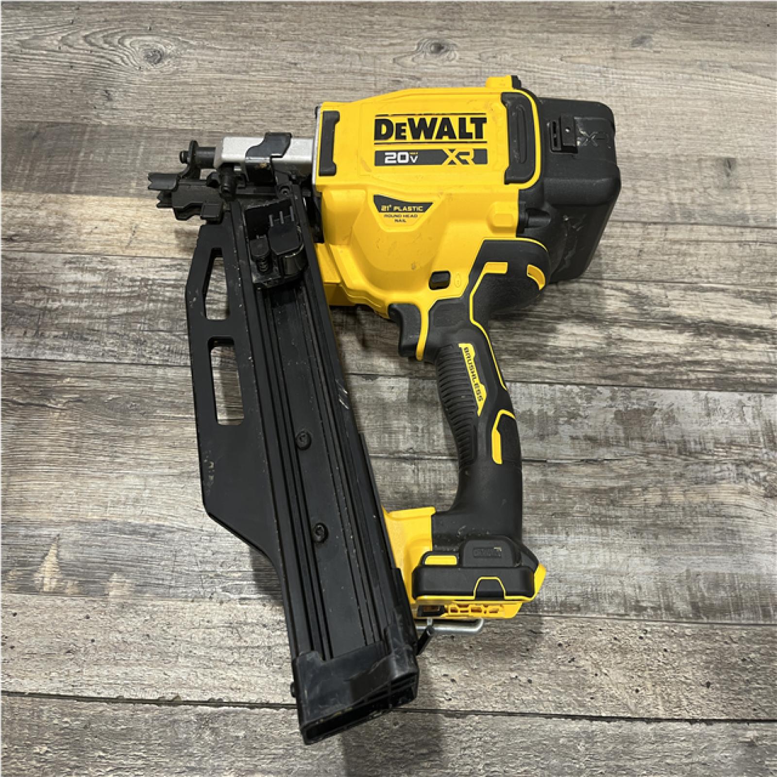 AS-IS DEWALT 20-Volt 21° Cordless Framing Nailer (Tool-Only)