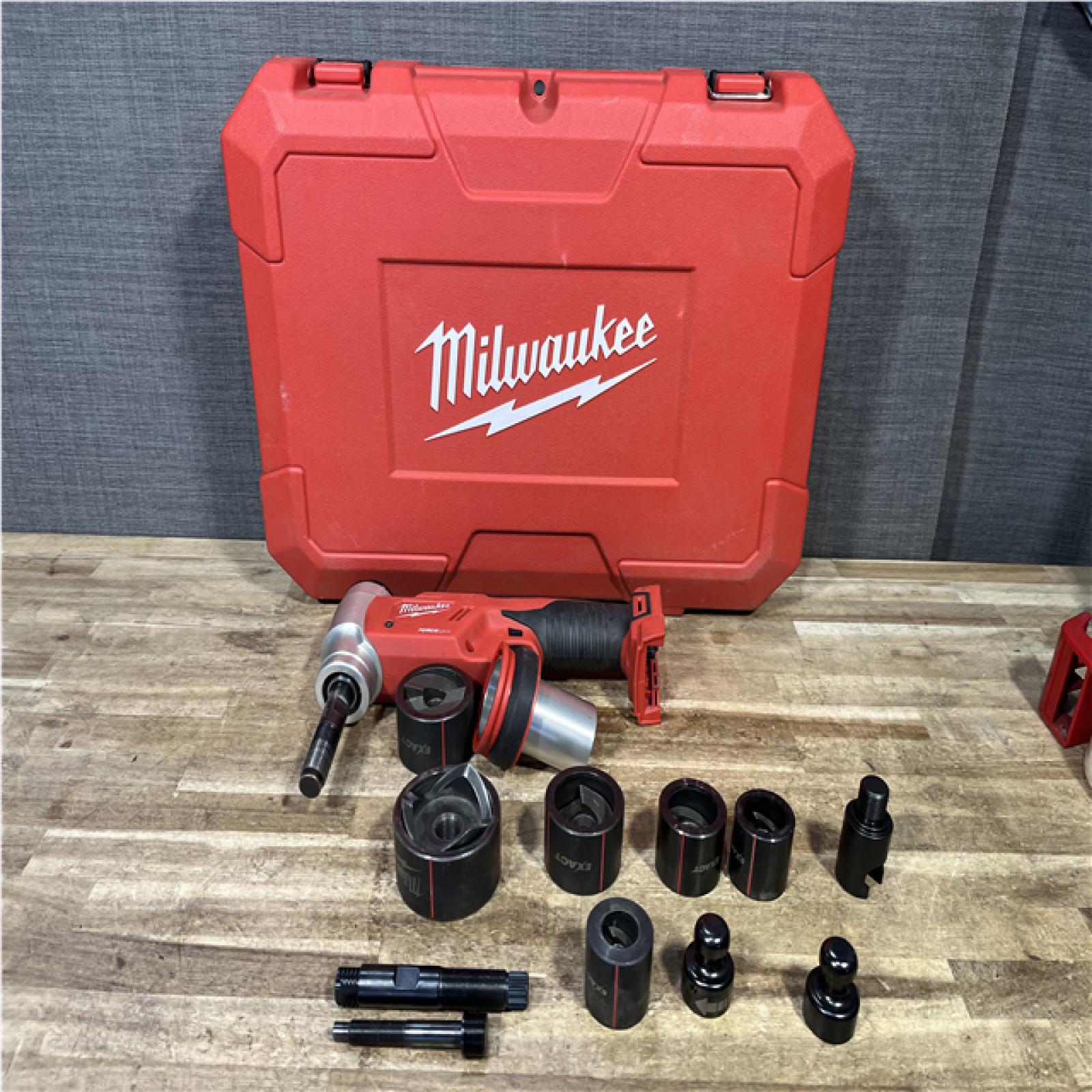Houston Location AS-IS Milwaukee 18V Lithium-Ion Cordless FORCE LOGIC 1/2 in.-2 in. 6 Ton Knockout Tool