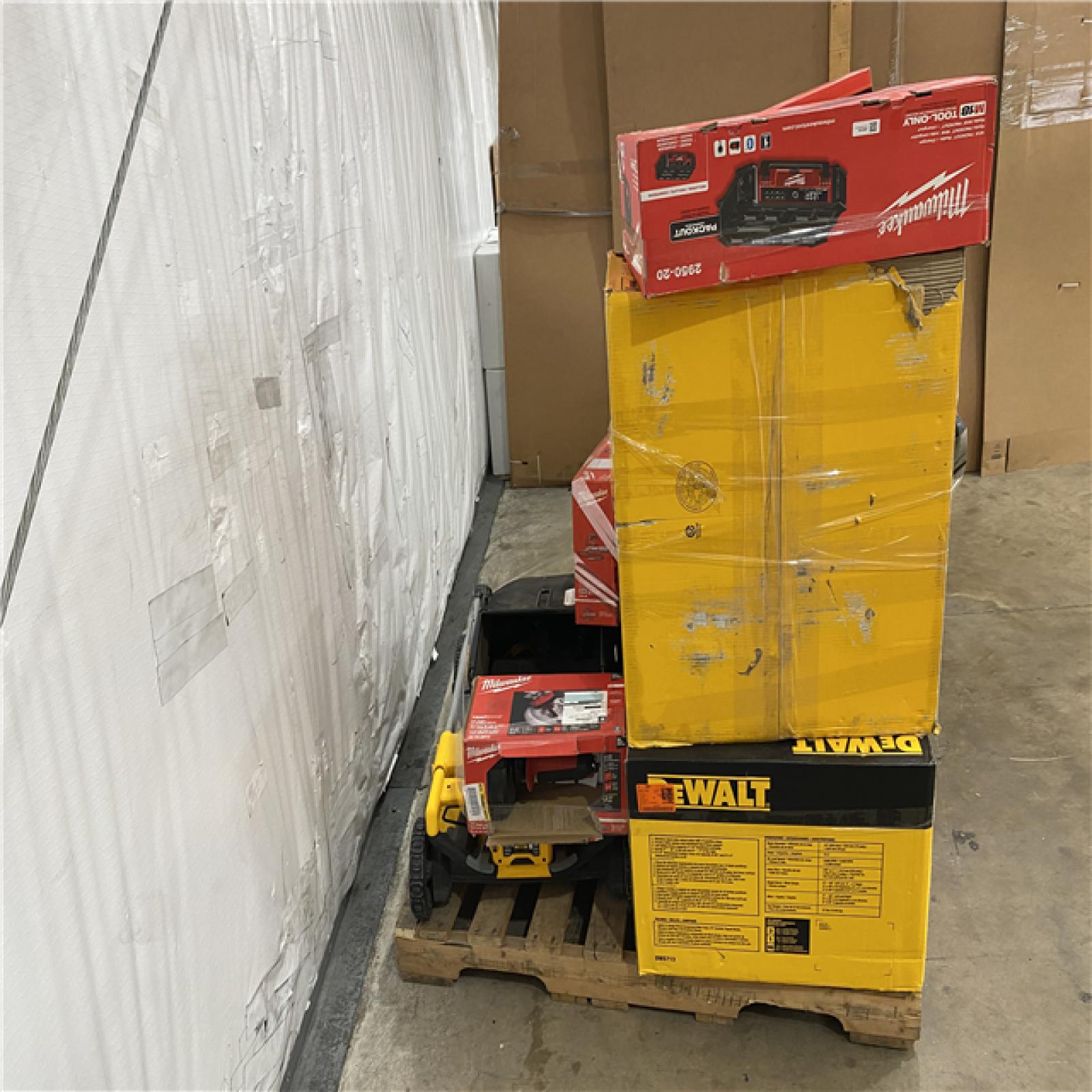 Houston Location AS IS - Tool Pallet