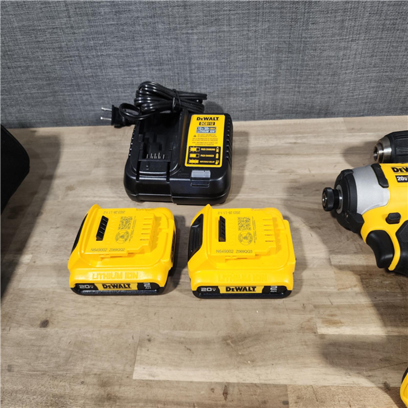 HOUSTON LOCATION - AS-IS (APPEARS LIKE NEW) DeWalt 20V MAX ATOMIC Cordless Brushless 4 Tool Combo Kit