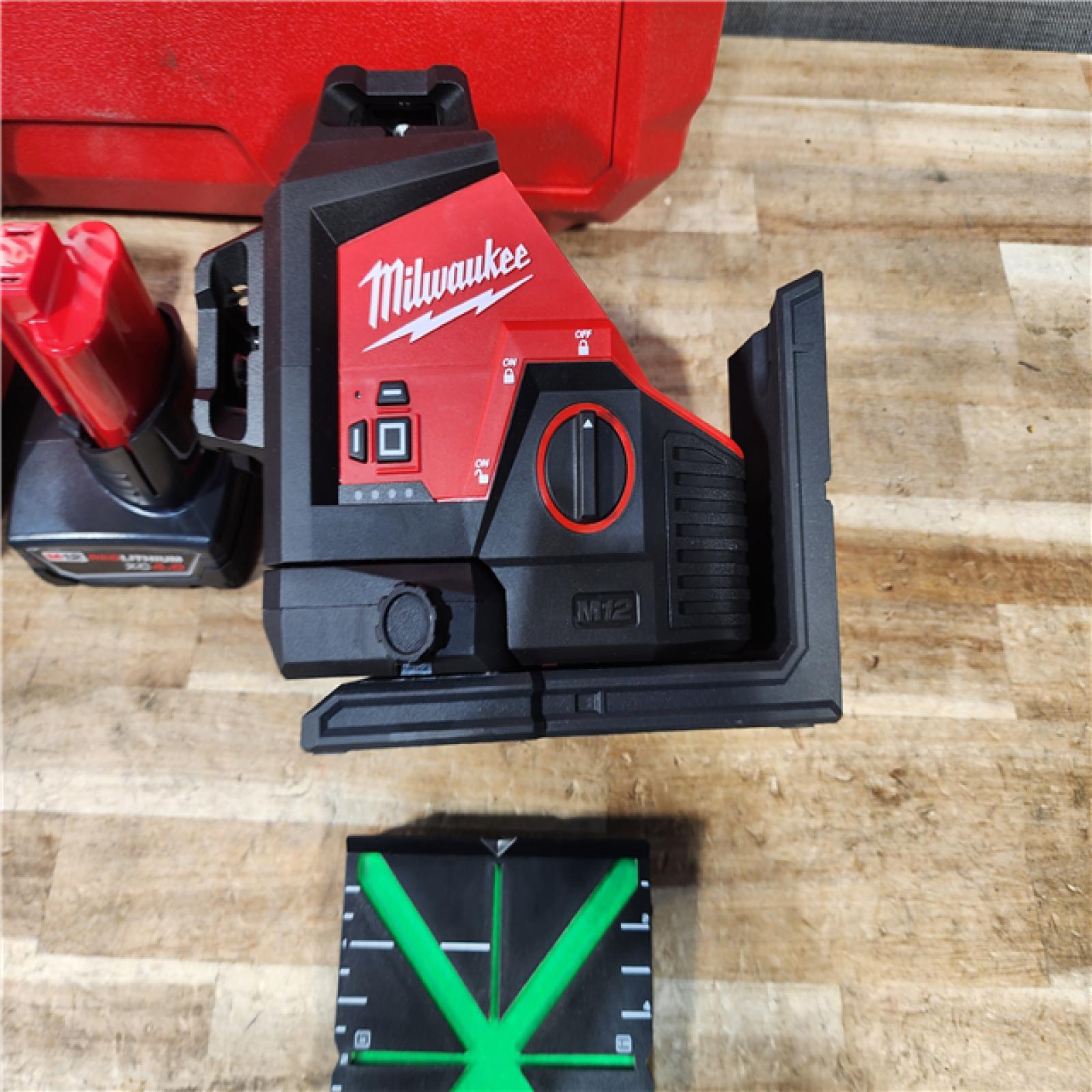 HOUSTON LOCATION - AS - IS Milwaukee 12-Volt Lithium-Ion Cordless Green 250 ft. 3-Plane Laser Level Kit