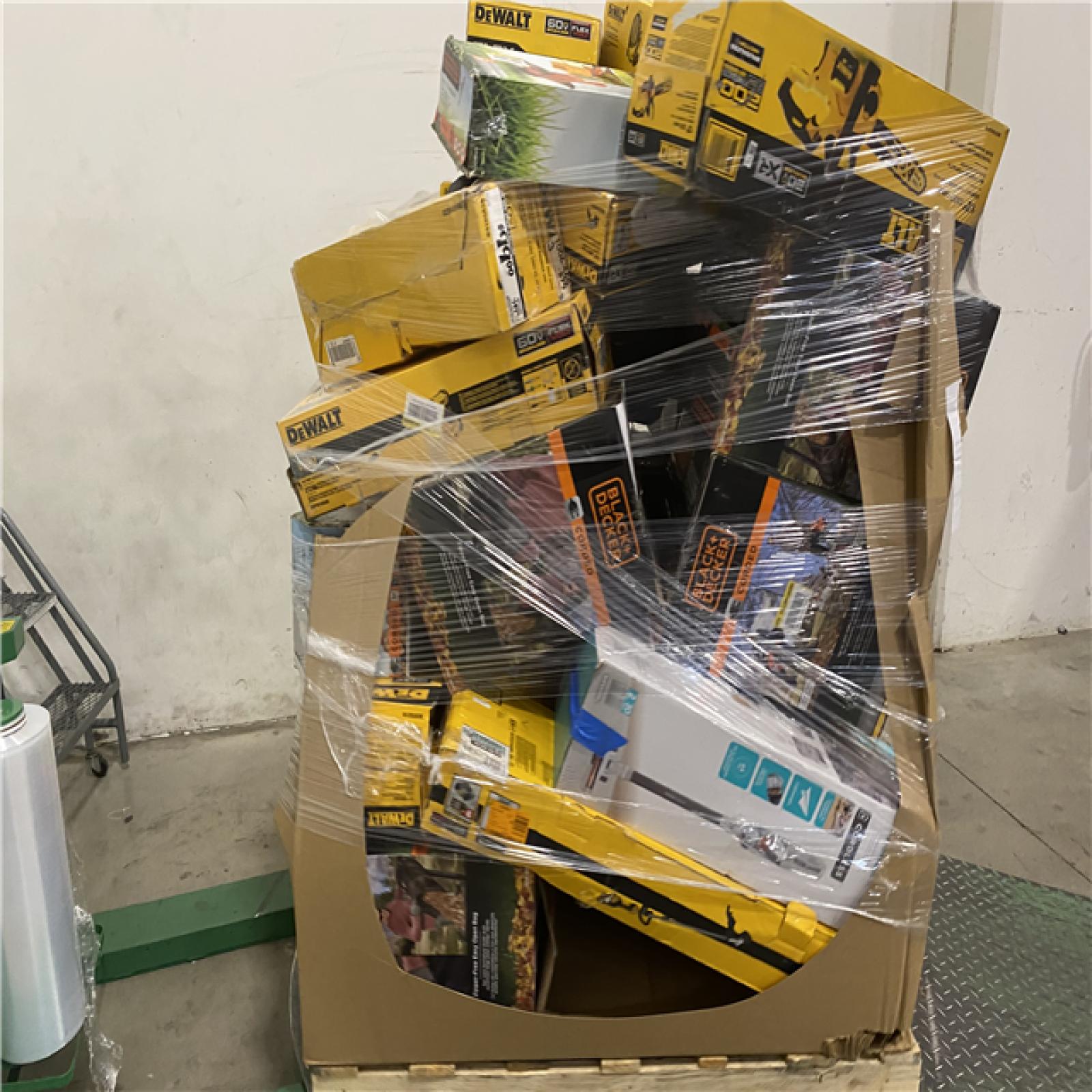 Dallas Location - As-Is DEWALT Tool Pallet