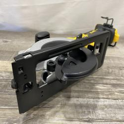 AS-IS DEWALT ATOMIC 20V MAX Cordless Brushless 4-1/2 in. Circular Saw (Tool Only)