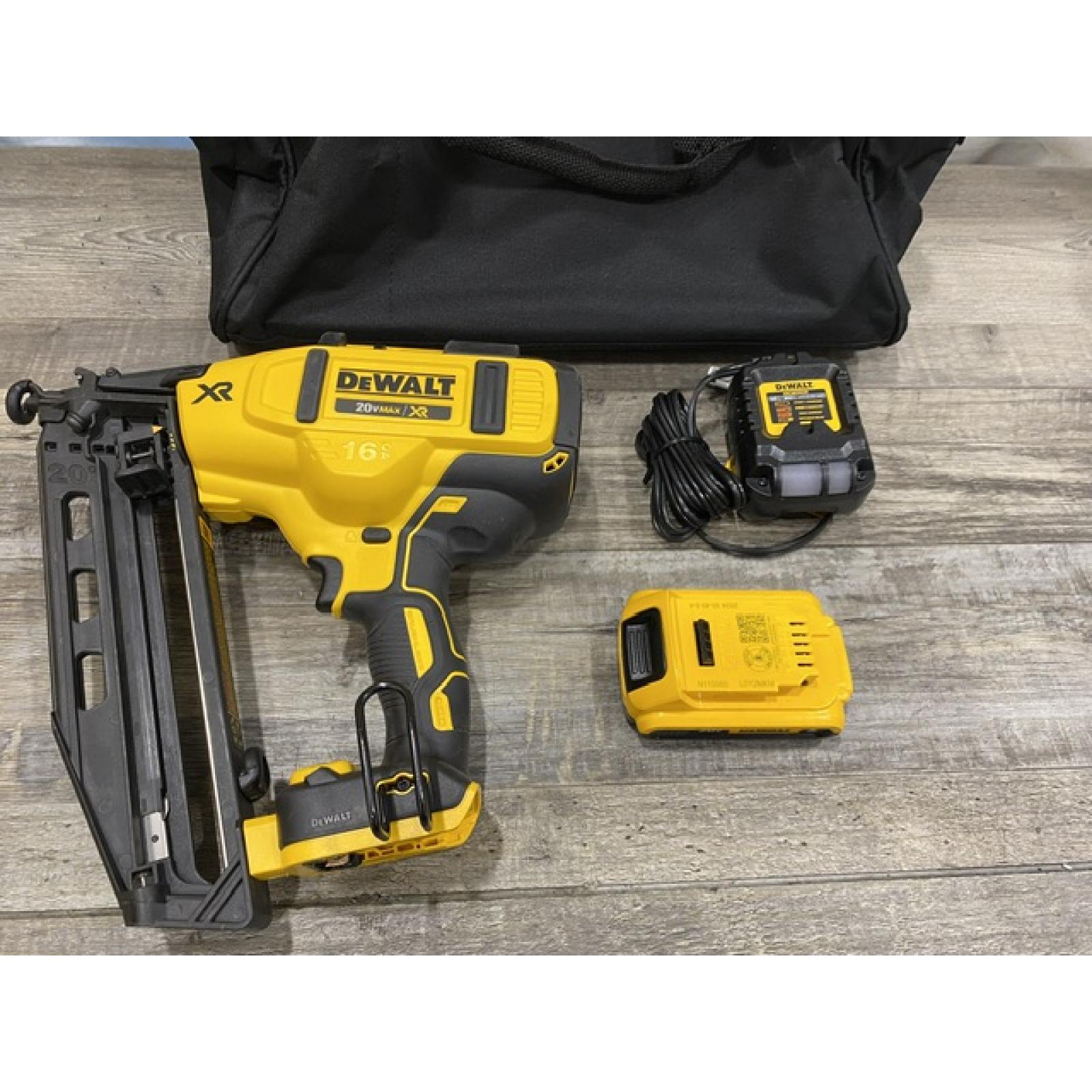AS-IS DEWALT 20V MAX XR 16-Gauge Electric Cordless Angled Finishing Nailer Kit