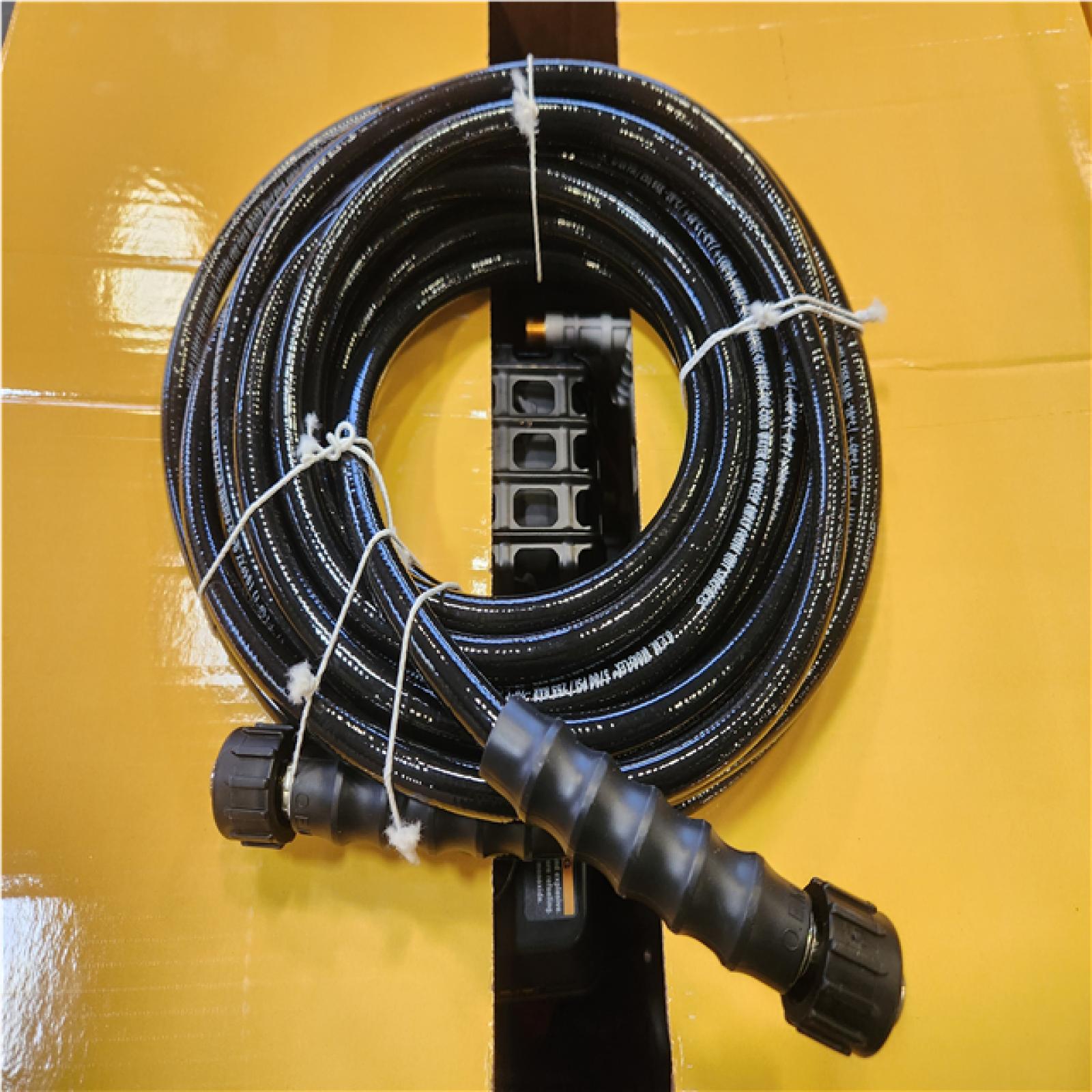 Phoenix NEW DEWALT 3400 PSI 2.5 GPM Gas Cold Water Pressure Washer with DeWalt 210 Engine