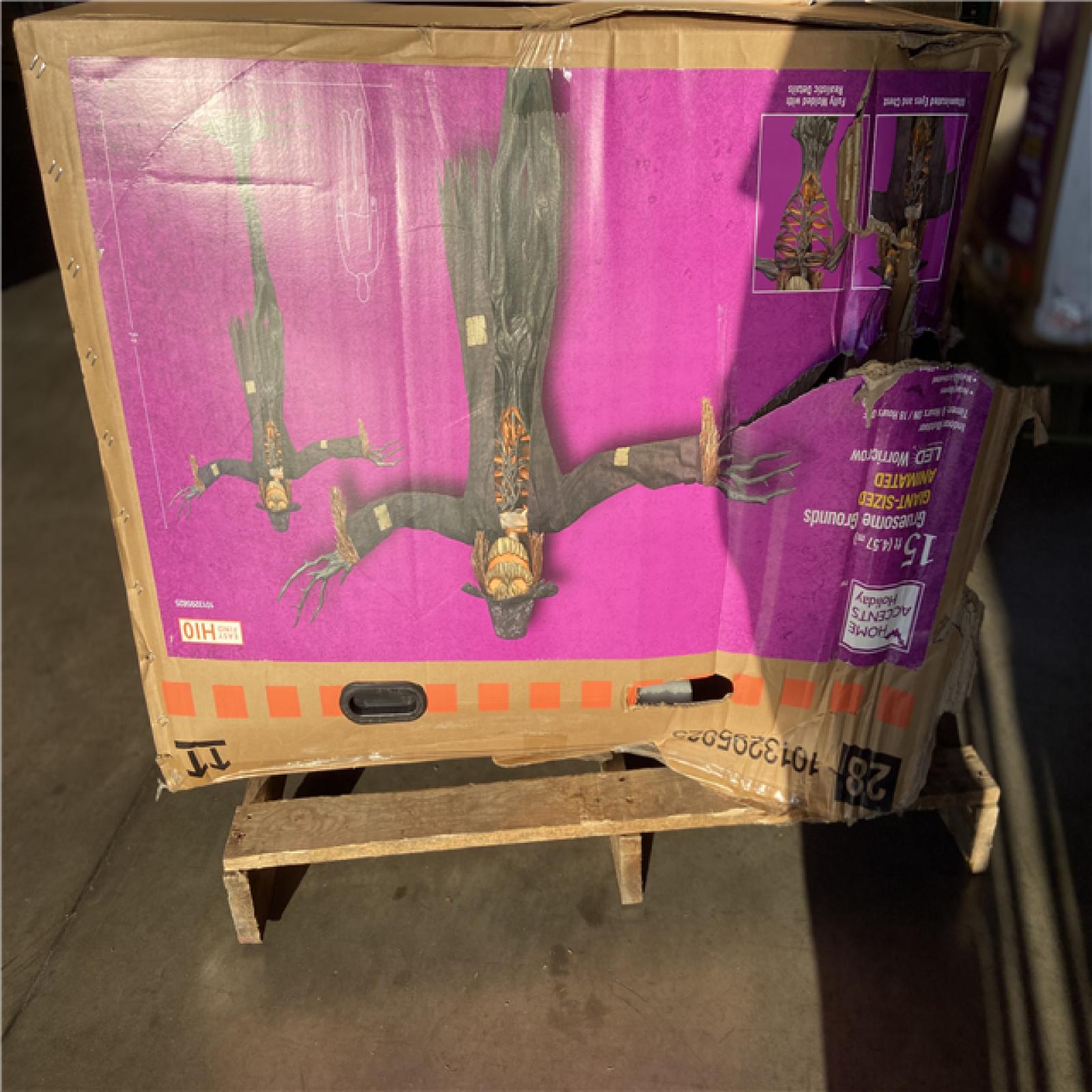 DALLAS LOCATION - Home Accents Holiday 15 ft. Gruesome Grounds Giant-Sized Animated LED Worricrow H10