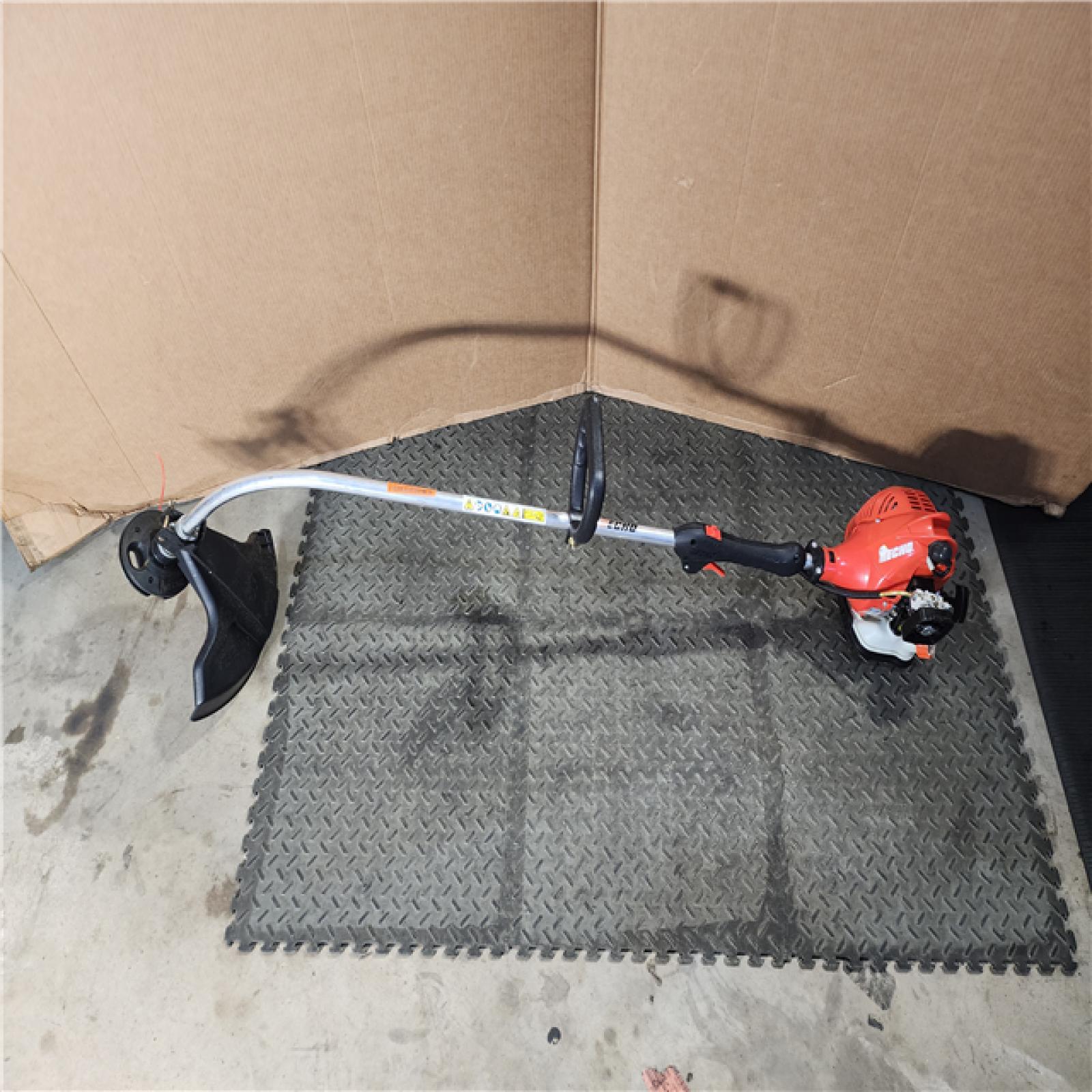 HOUSTON LOCATION - AS-IS Echo GT-225 21.2cc 2 Stroke Lightweight Durable Gas Curved Shaft String Trimmer