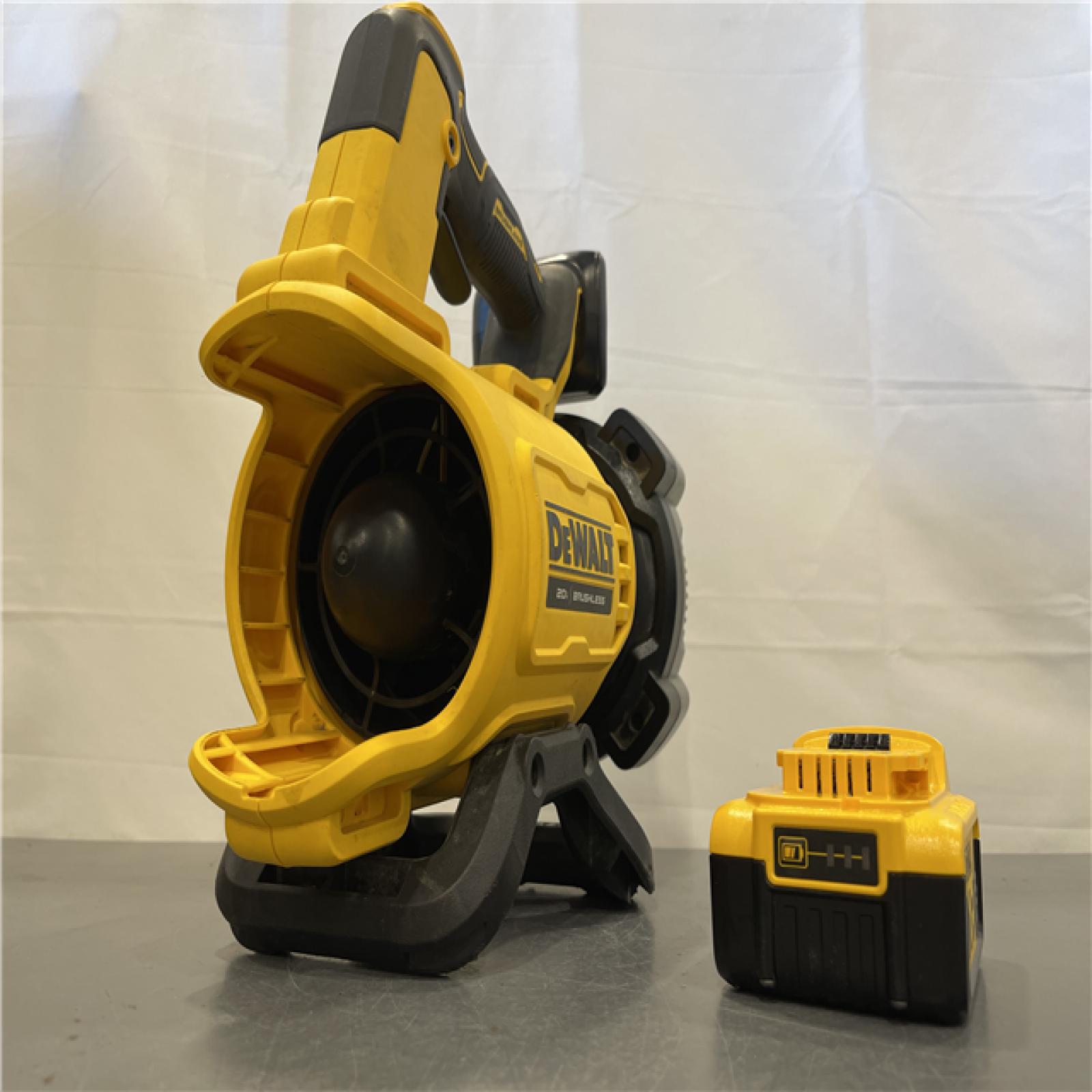 AS-IS - DeWalt Brushless Cordless Battery Powered Handheld Leaf Blower KIT