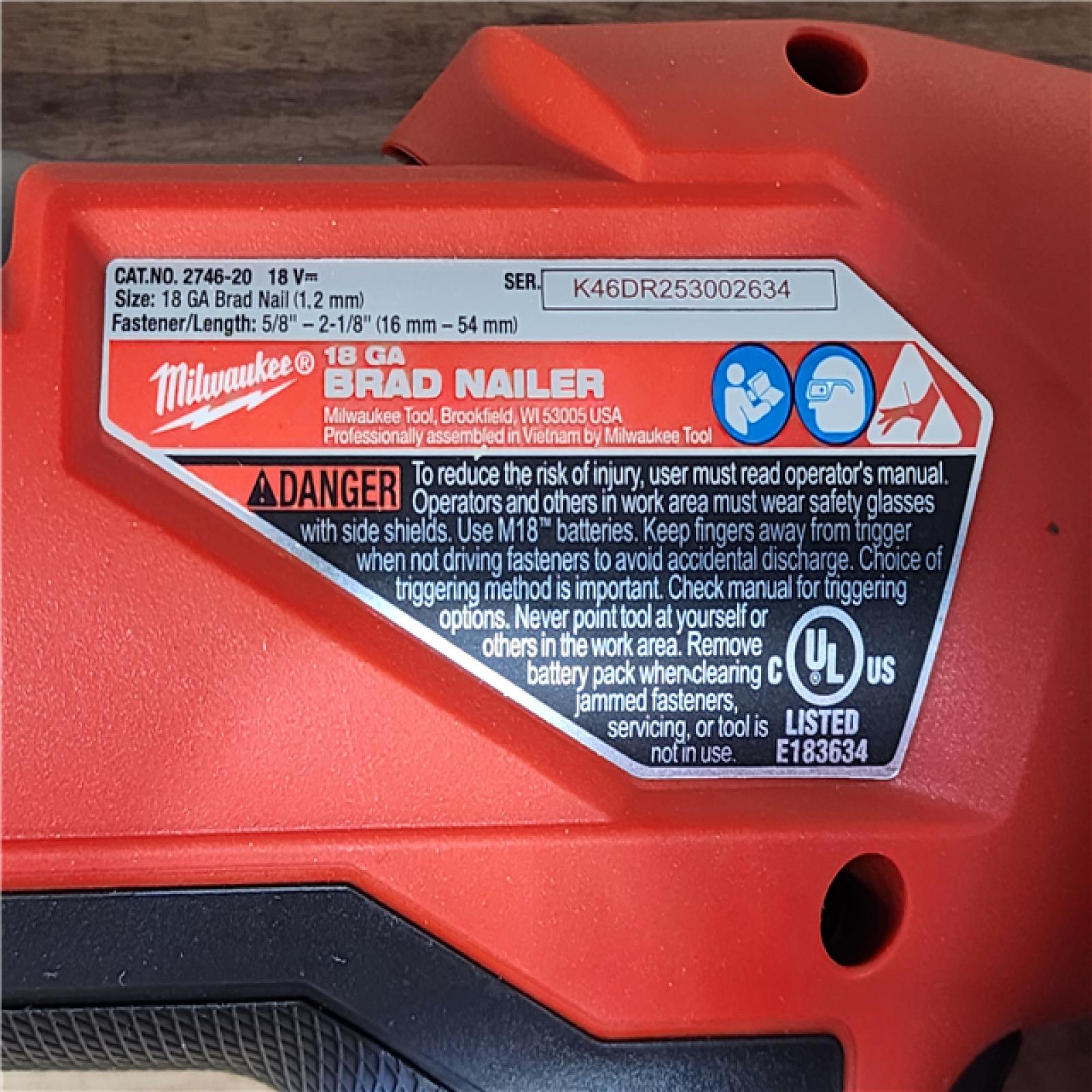 HOUSTON LOCATION - AS-IS (APPEARS LIKE NEW) Milwaukee FUEL 18-Volt Lithium-Ion Brushless Cordless Gen II 18-Gauge Brad Nailer (Tool-Only)
