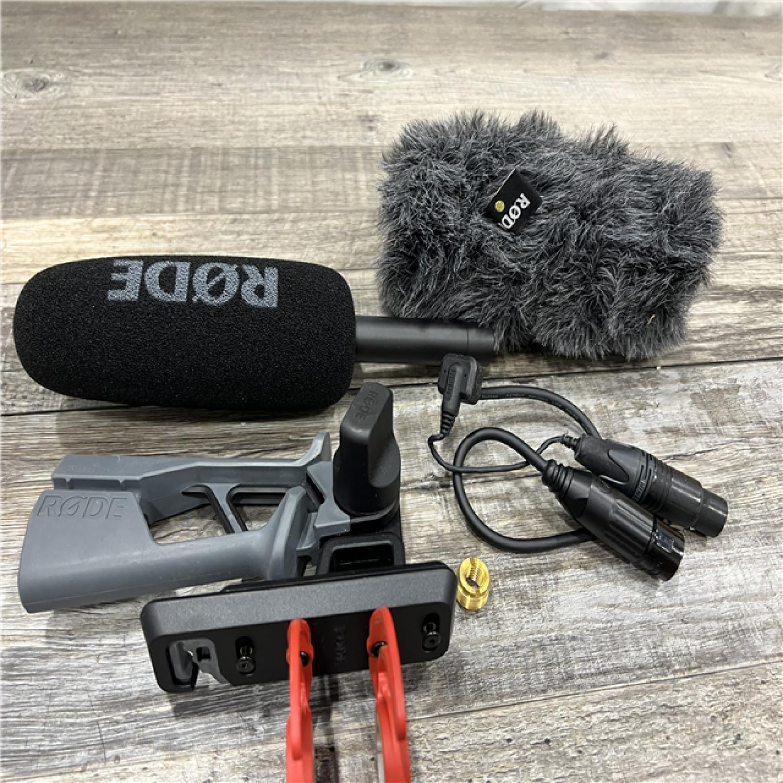 AS-IS Rode NTG5 Shotgun Condenser Microphone Kit,Black