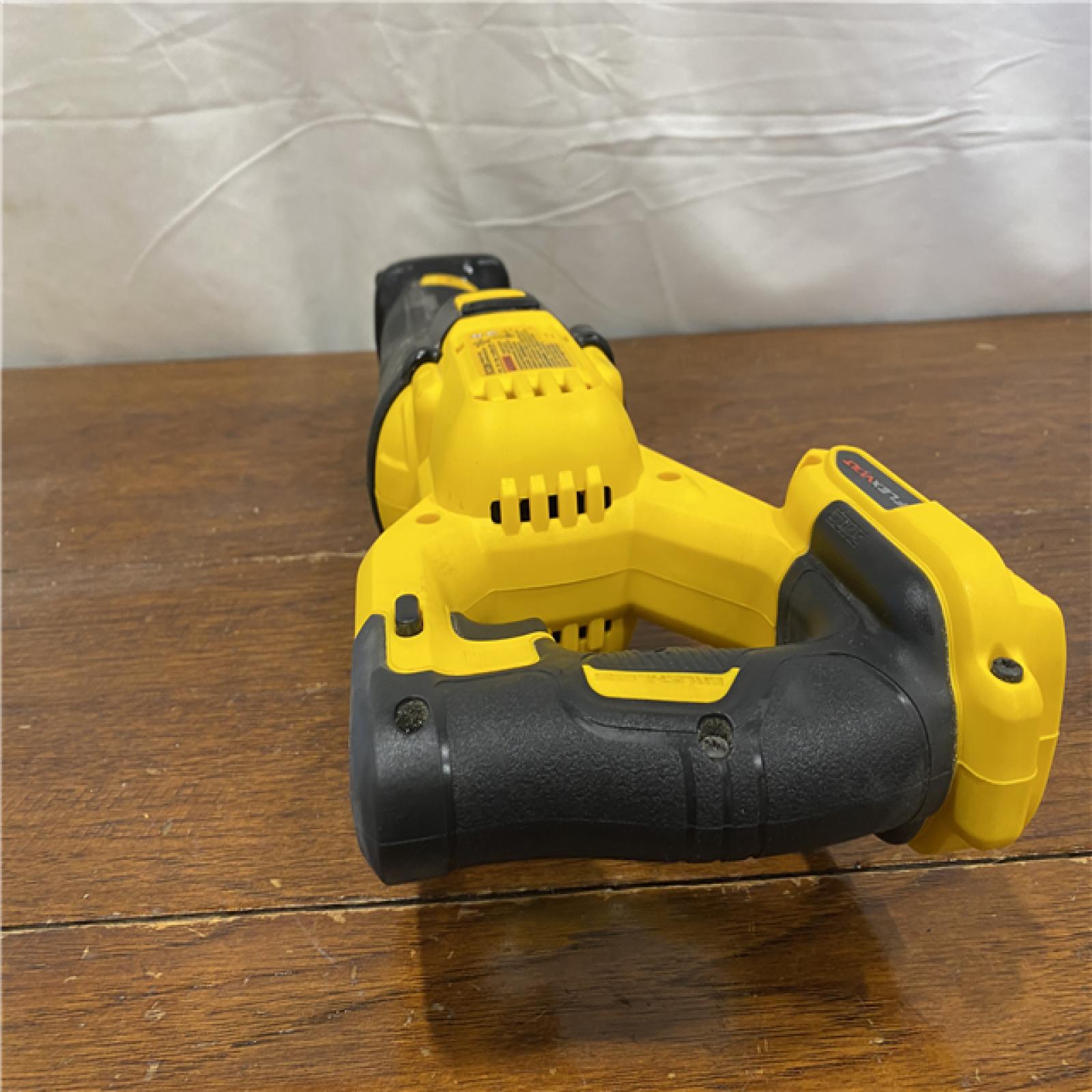 AS-IS DeWalt DCS389B FLEXVOLT 60V MAX Cordless Brushless Reciprocating Saw (Tool-Only)