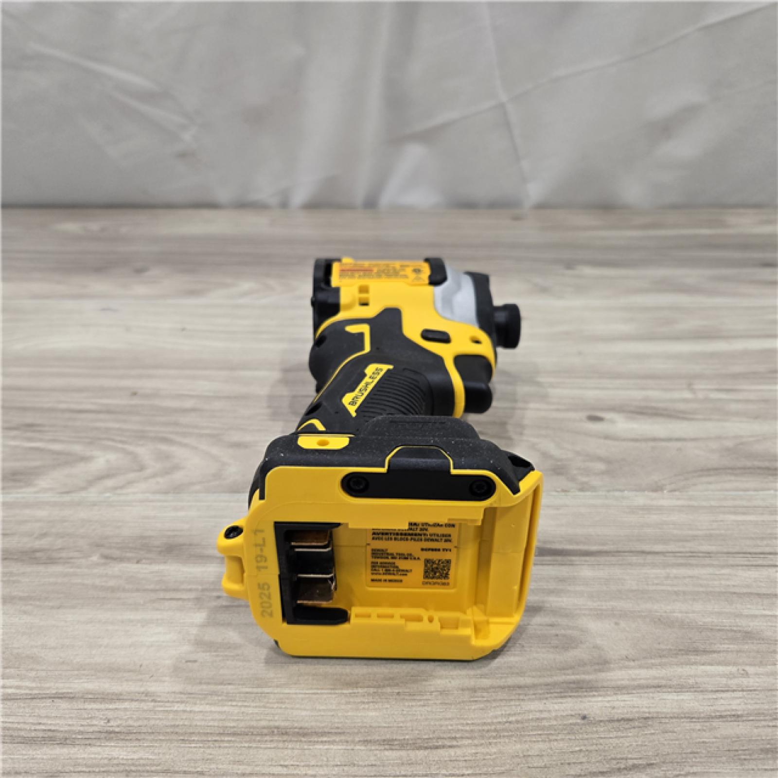 AS-IS DeWalt DCF850B 20V Cordless Compact 1/4 Impact Driver (Tool Only)