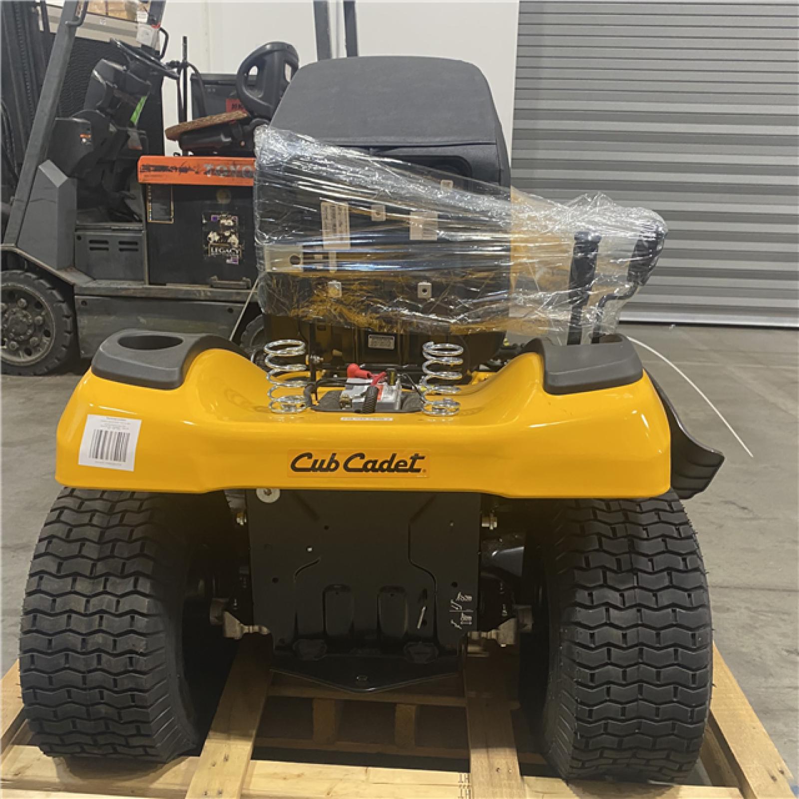 Dallas Location - As-Is Cub Cadet XT1 Enduro LT 46 in. 22 HP Gas Riding Lawn Tractor