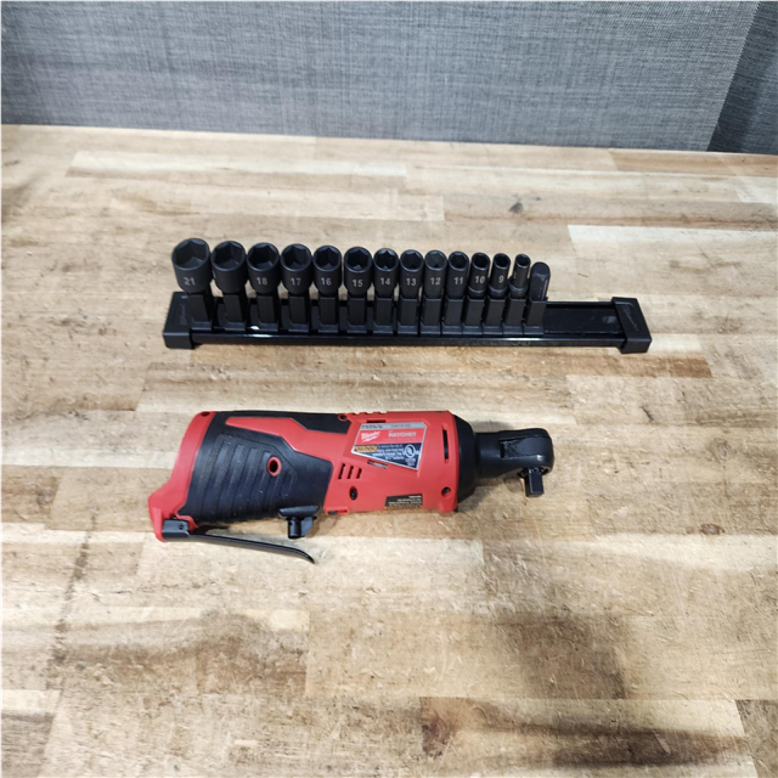 Houston Location AS-IS Milwaukee FUEL 12V Lithium-Ion Brushless Cordless 1/4 in - 3/8 in Extended Ratchet (Tool-Only)
