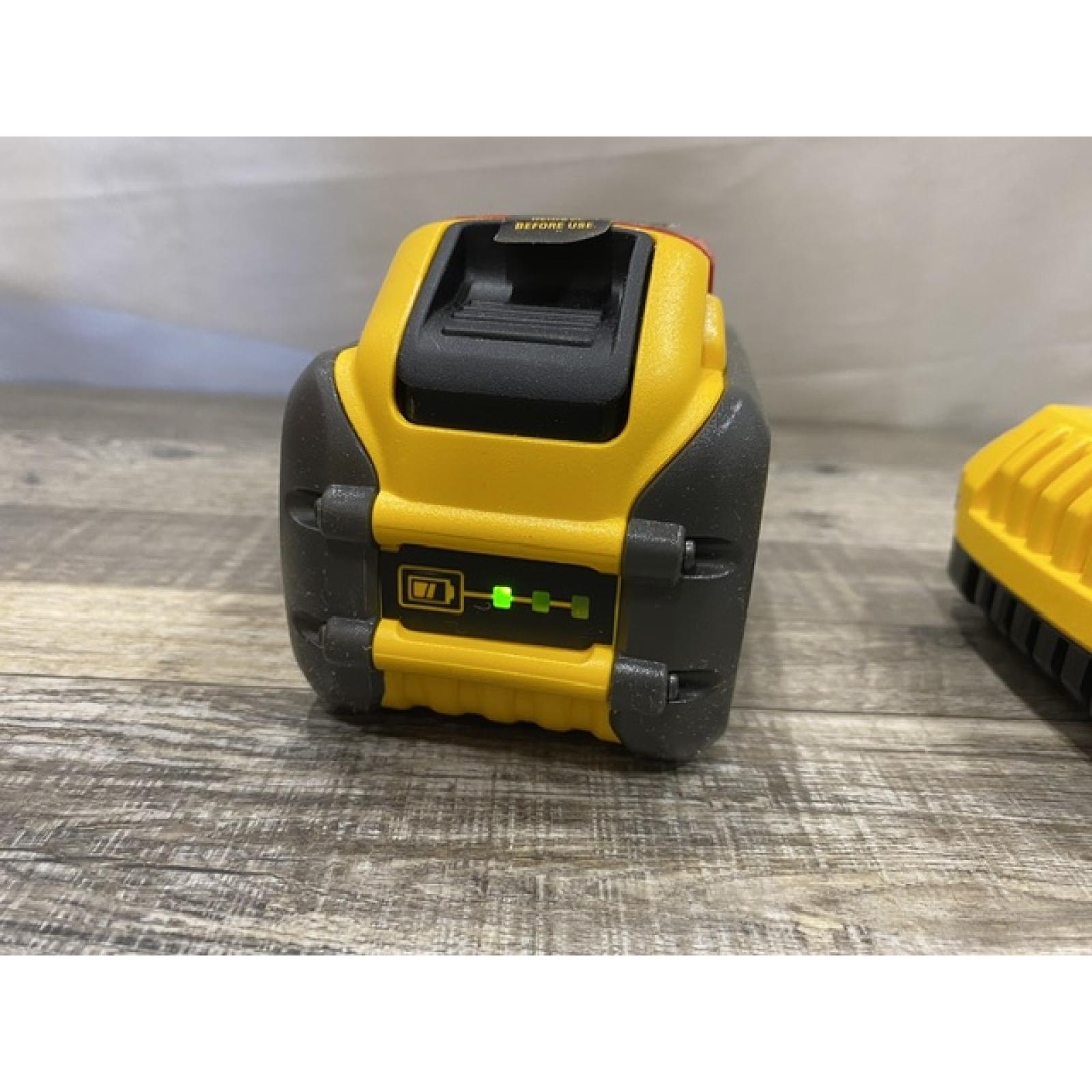 AS-IS DEWALT 20V/60V MAX FLEXVOLT Lithium-Ion 9.0Ah Battery and Charger Starter Kit