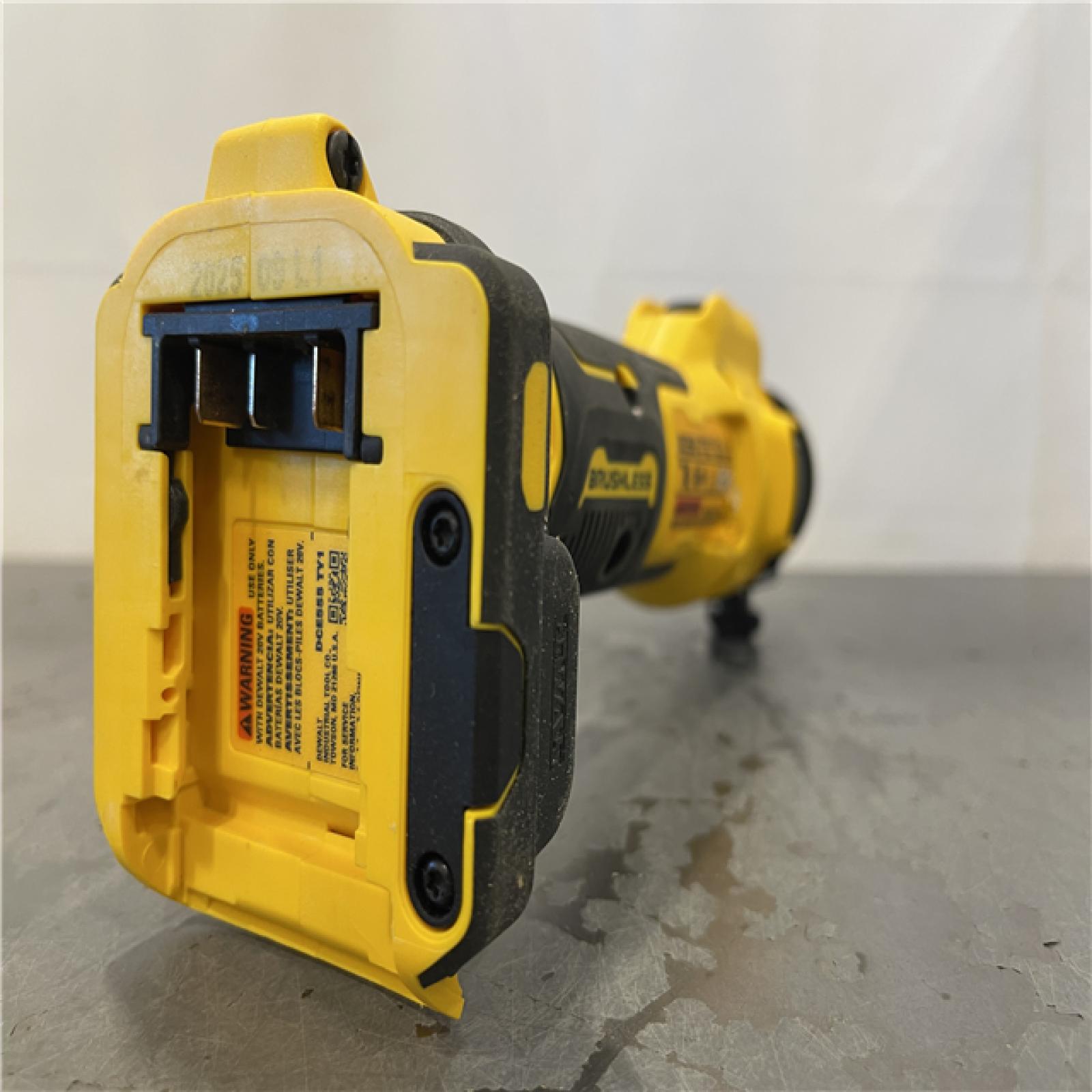 AS-IS - DeWalt XR 20-Volt Lithium-Ion Cordless Rotary Drywall Cut-Out Tool with 20-Volt MAX POWERSTACK Compact Battery