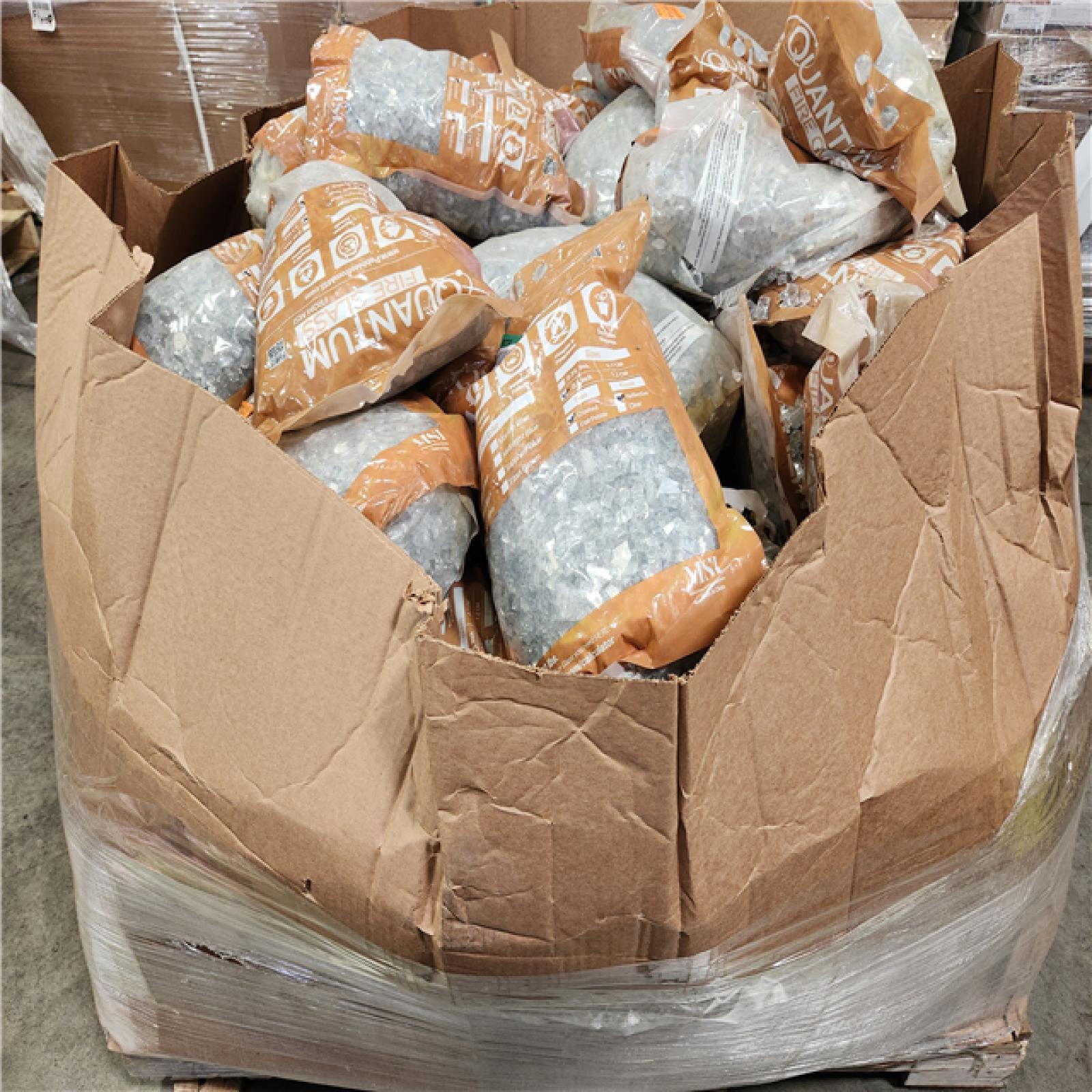 Phoenix Location MSI 0.50 in. Quantum Glacial Silver Gray Fire Glass - 20 lb. Bag (25+ Bags)