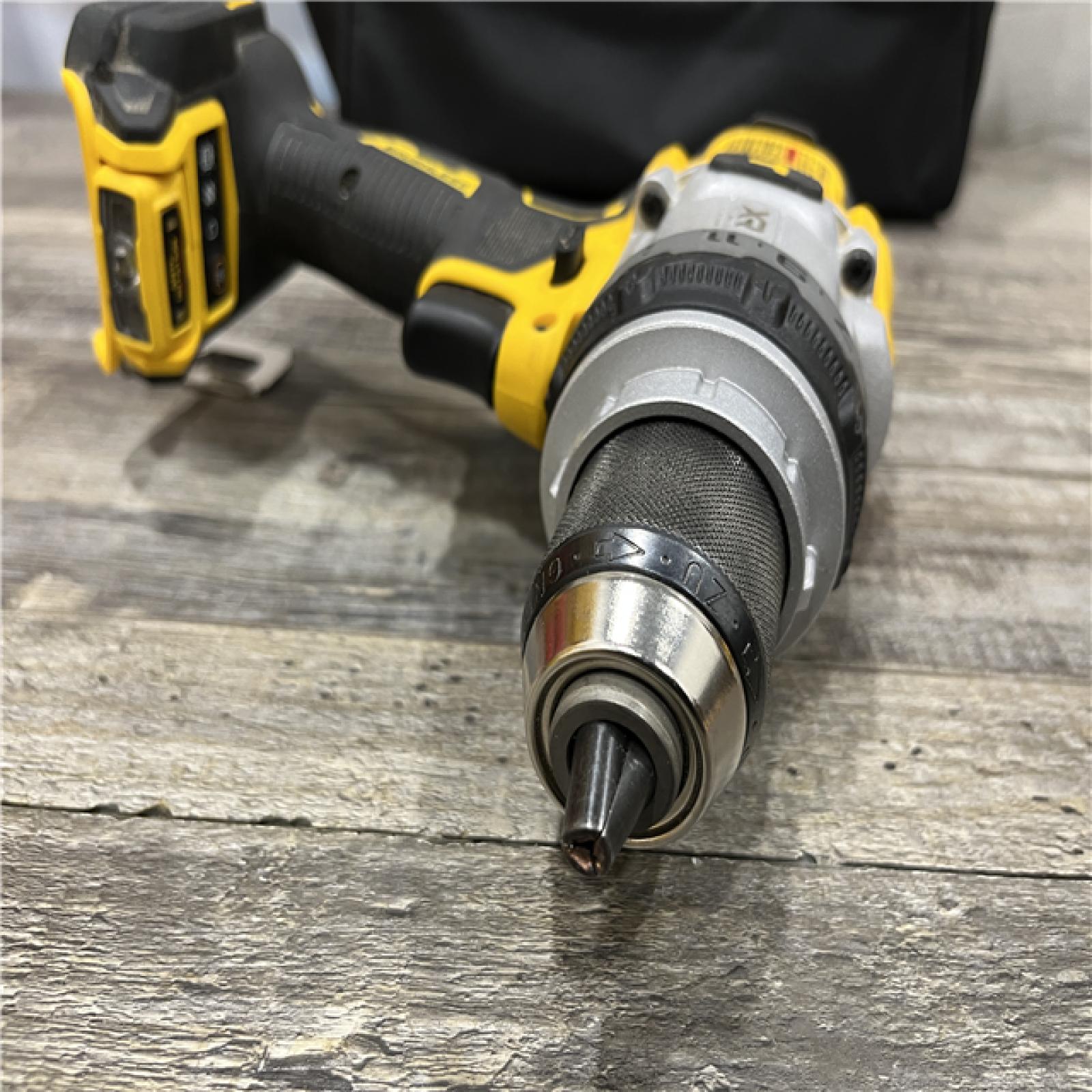 AS-IS DEWALT 20V XR Lithium-Ion Cordless Hammer Drill Kit
