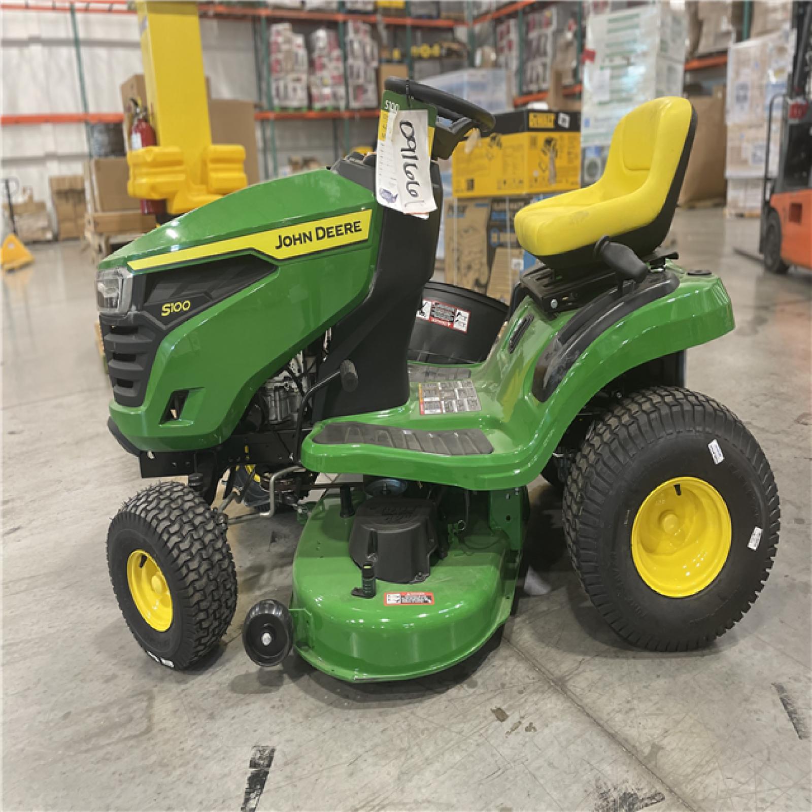 DALLAS LOCATION- John Deere S100 42in. 17.5 HP Riding Lawn Mower
