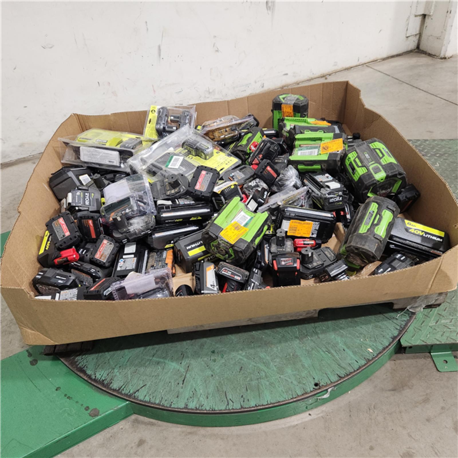 Dallas Location - As-Is Battery Tool Pallet