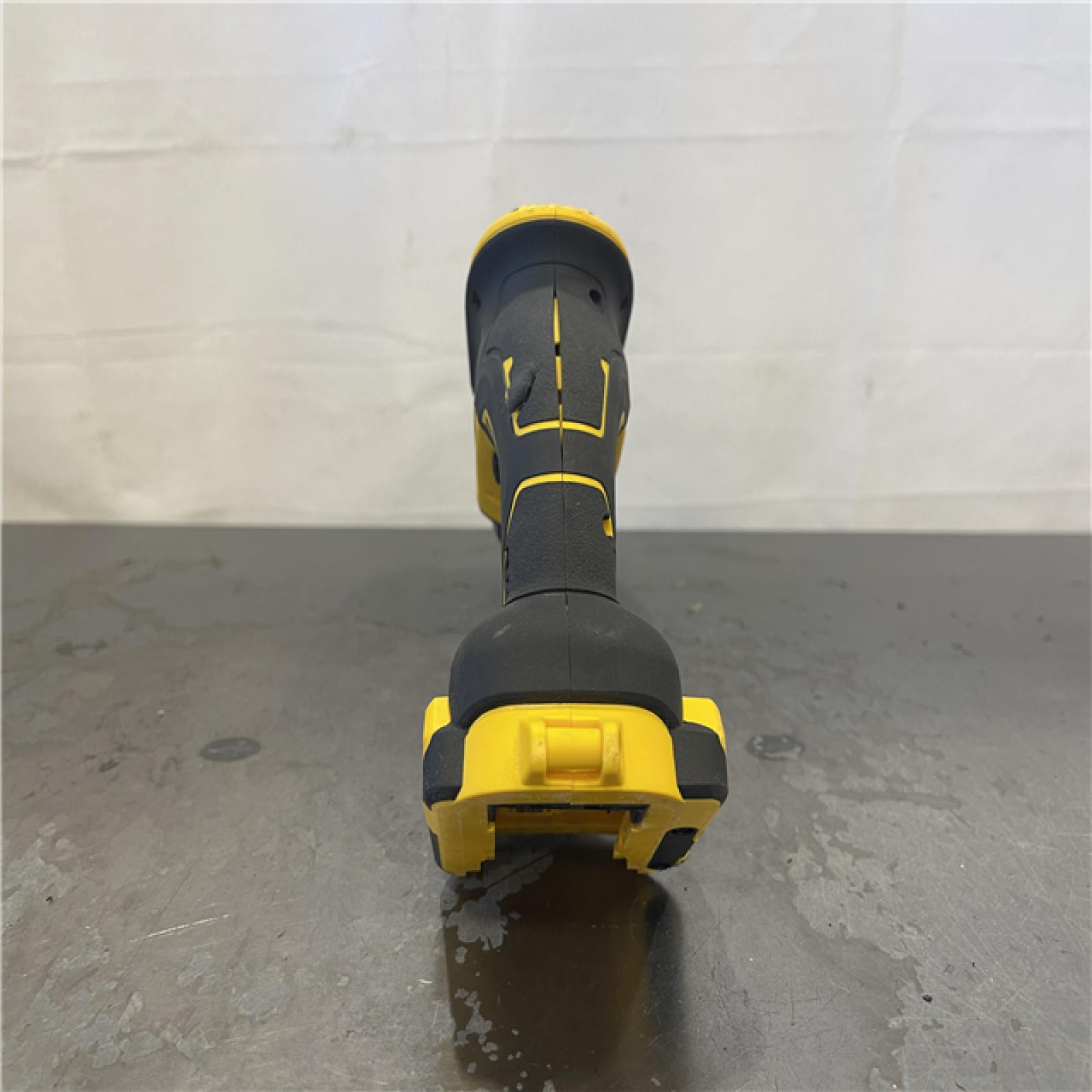 AQS-IS- DeWalt 20V MAX XR Brushless Cordless Drywall Screw Gun (Tool-Only)