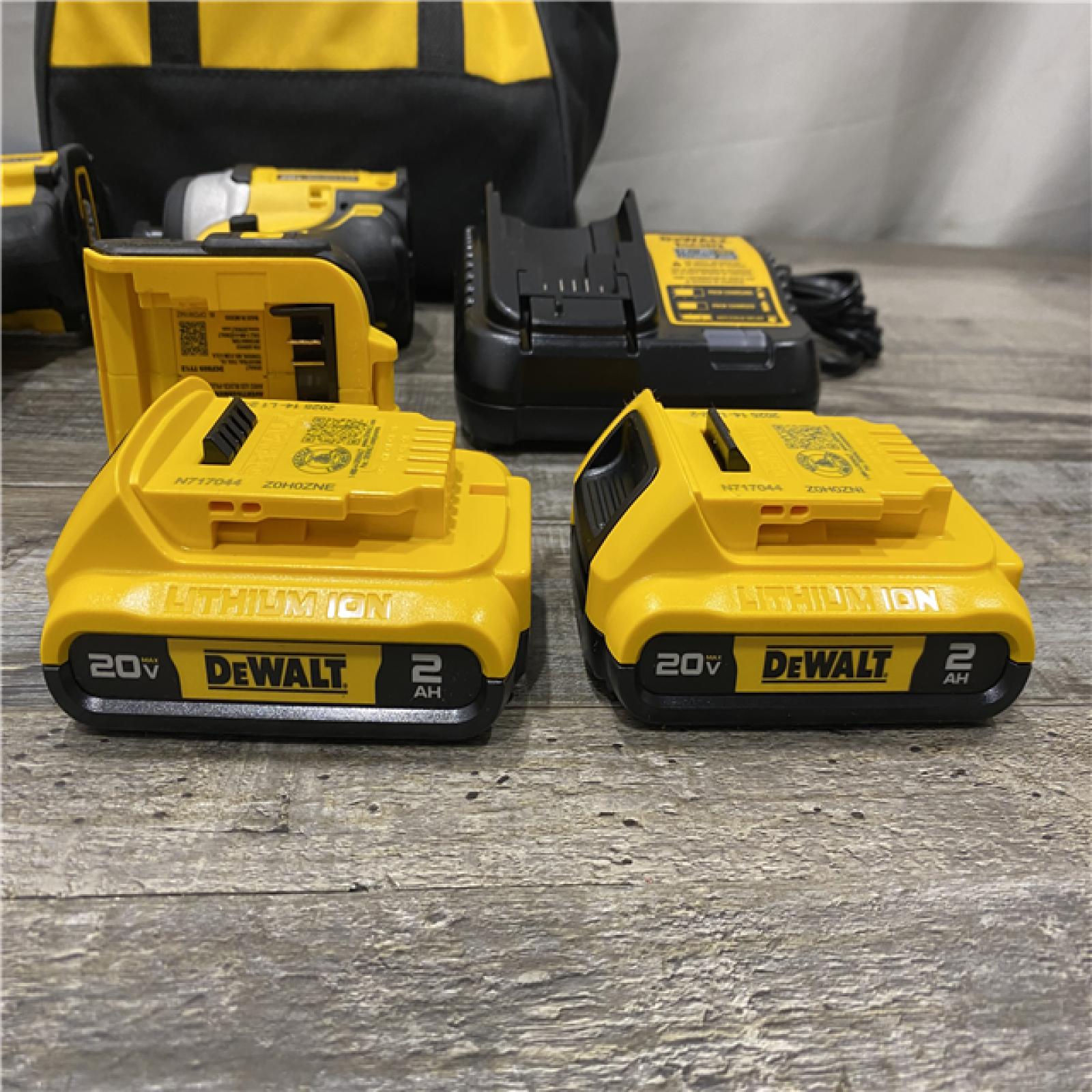 AS-IS DEWALT ATOMIC 20-Volt MAX Lithium-Ion Cordless Combo Kit