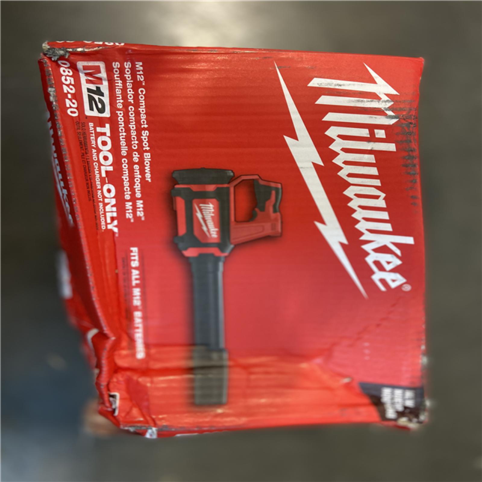 AS-IS - Milwaukee M12 12V Lithium-Ion Cordless Compact Spot Blower (Tool-Only)