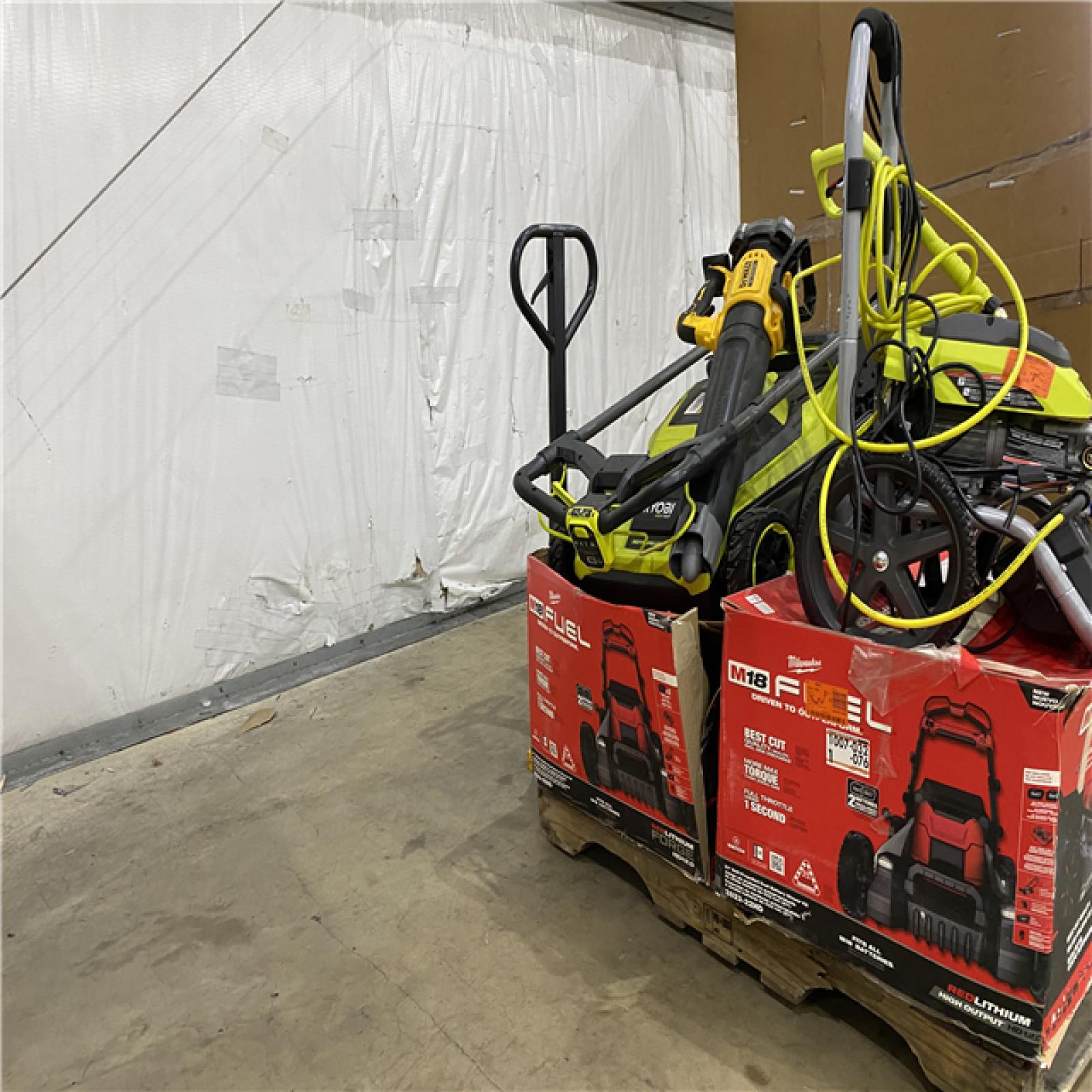 Houston Location AS IS - Tool Pallet
