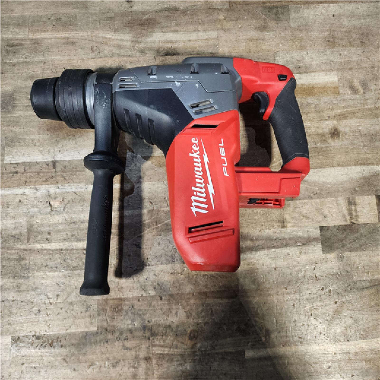 HOUSTON LOCATION - AS-IS M18 FUEL 18V Lithium-Ion Brushless Cordless 1-9/16 in. SDS-Max Rotary Hammer (Tool-Only)