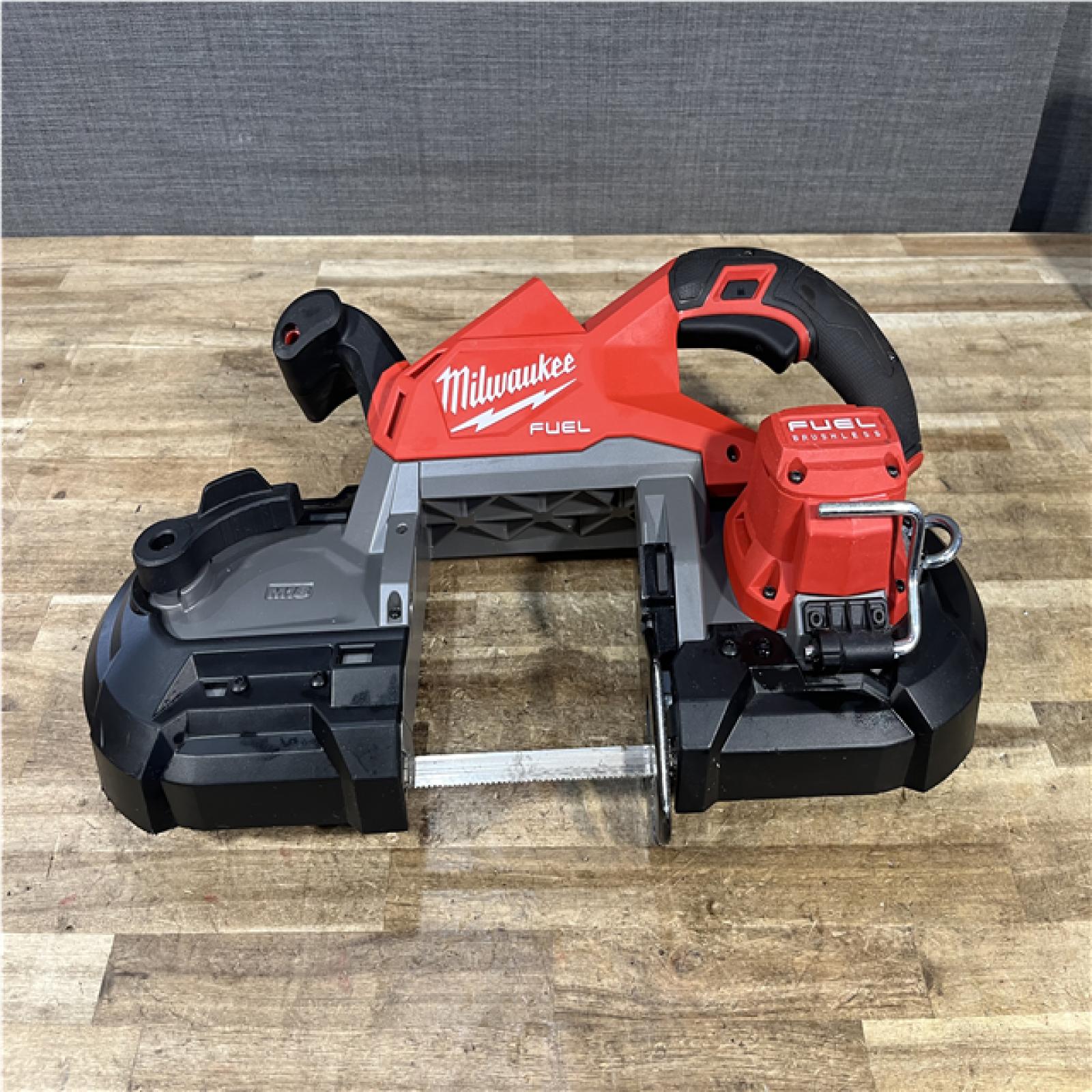 Houston Location AS-IS Milwaukee FUEL Deep Cut band Saw
